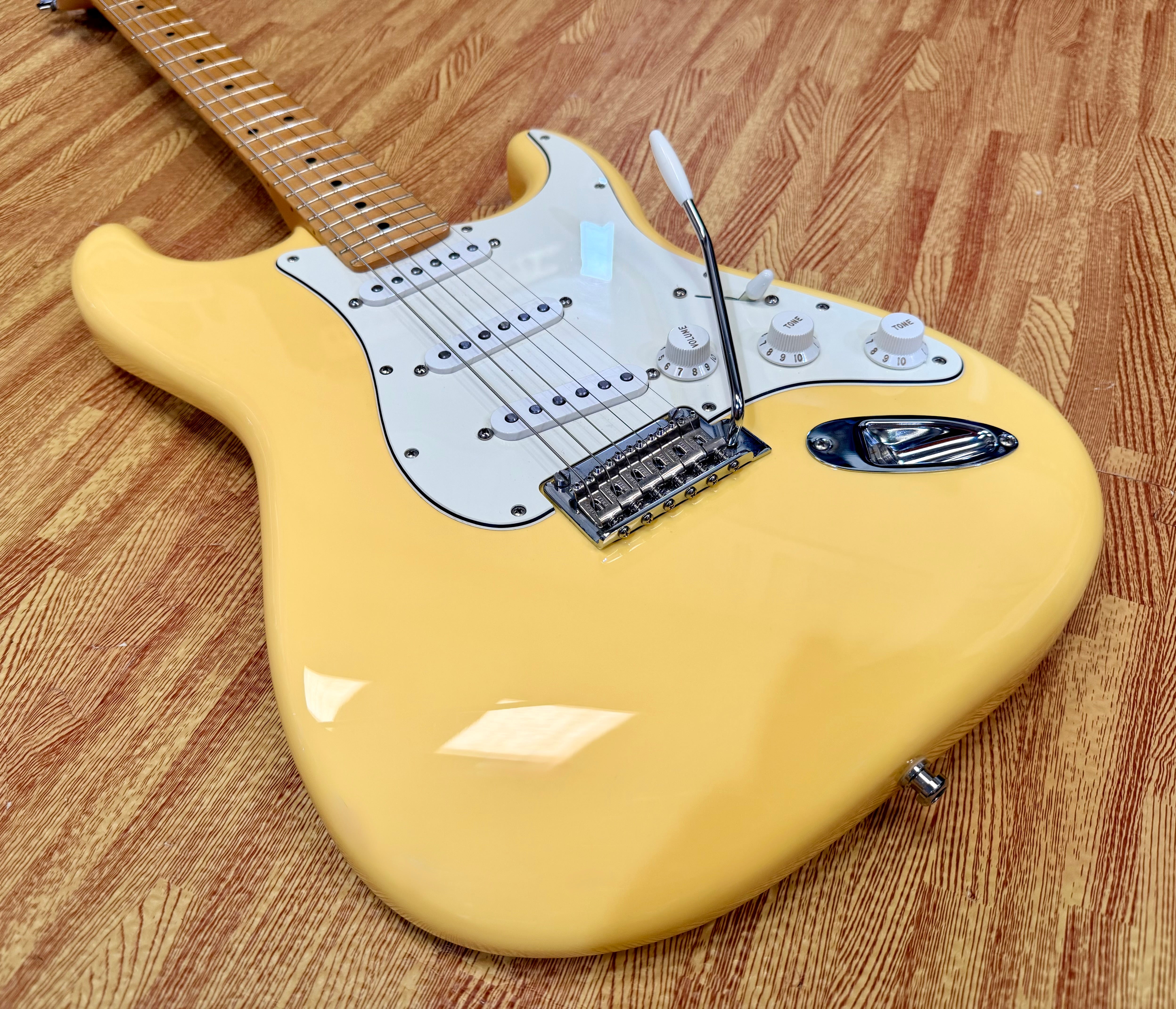 ✨2018✨ Fender Player Stratocaster~ Buttercream~ Maple Neck~ Made in Mexico!