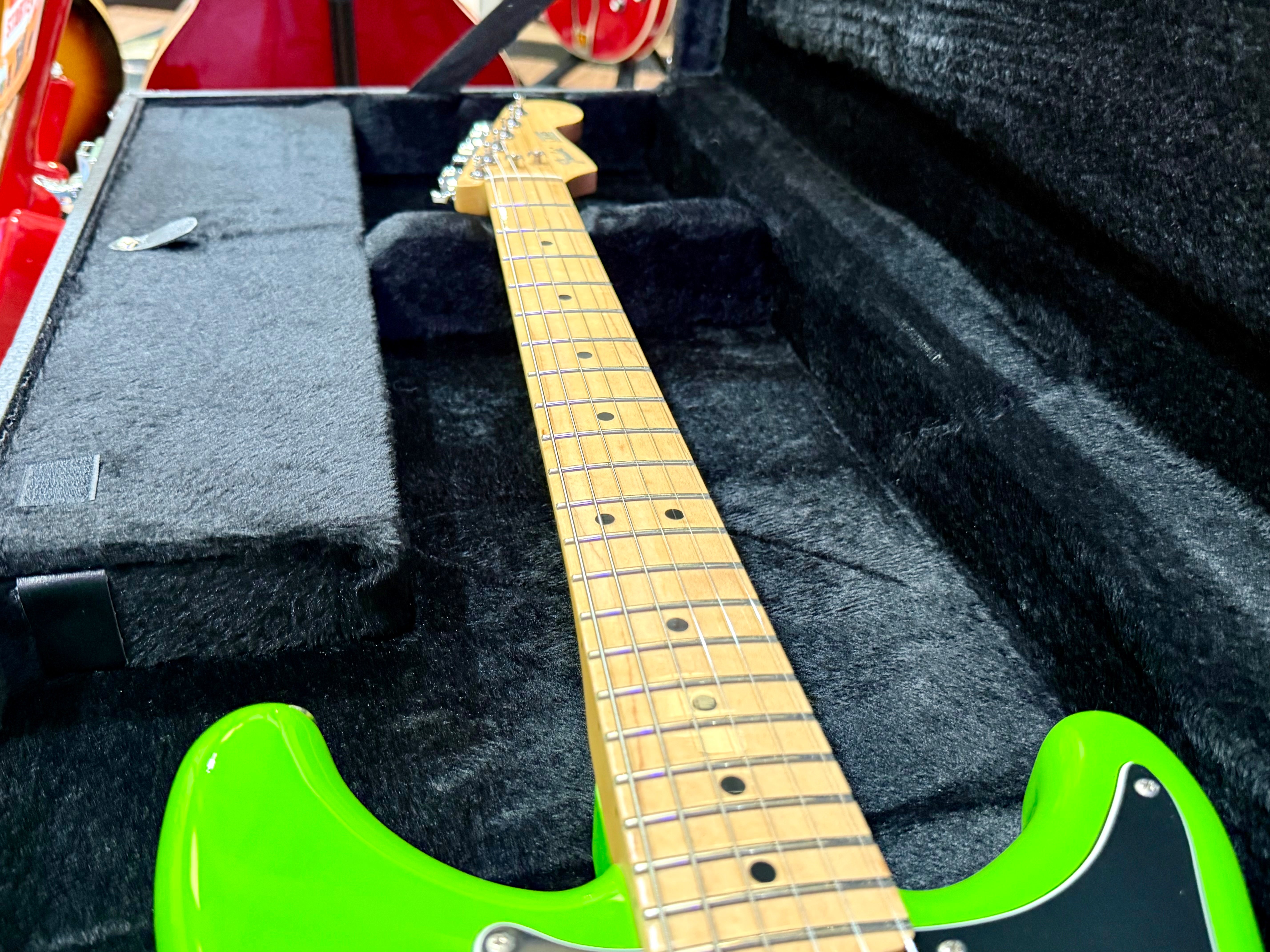 🔥MINT 2019🔥 Fender Player Lead II ‘2’ Neon Green Electric Guitar + Hard Case!