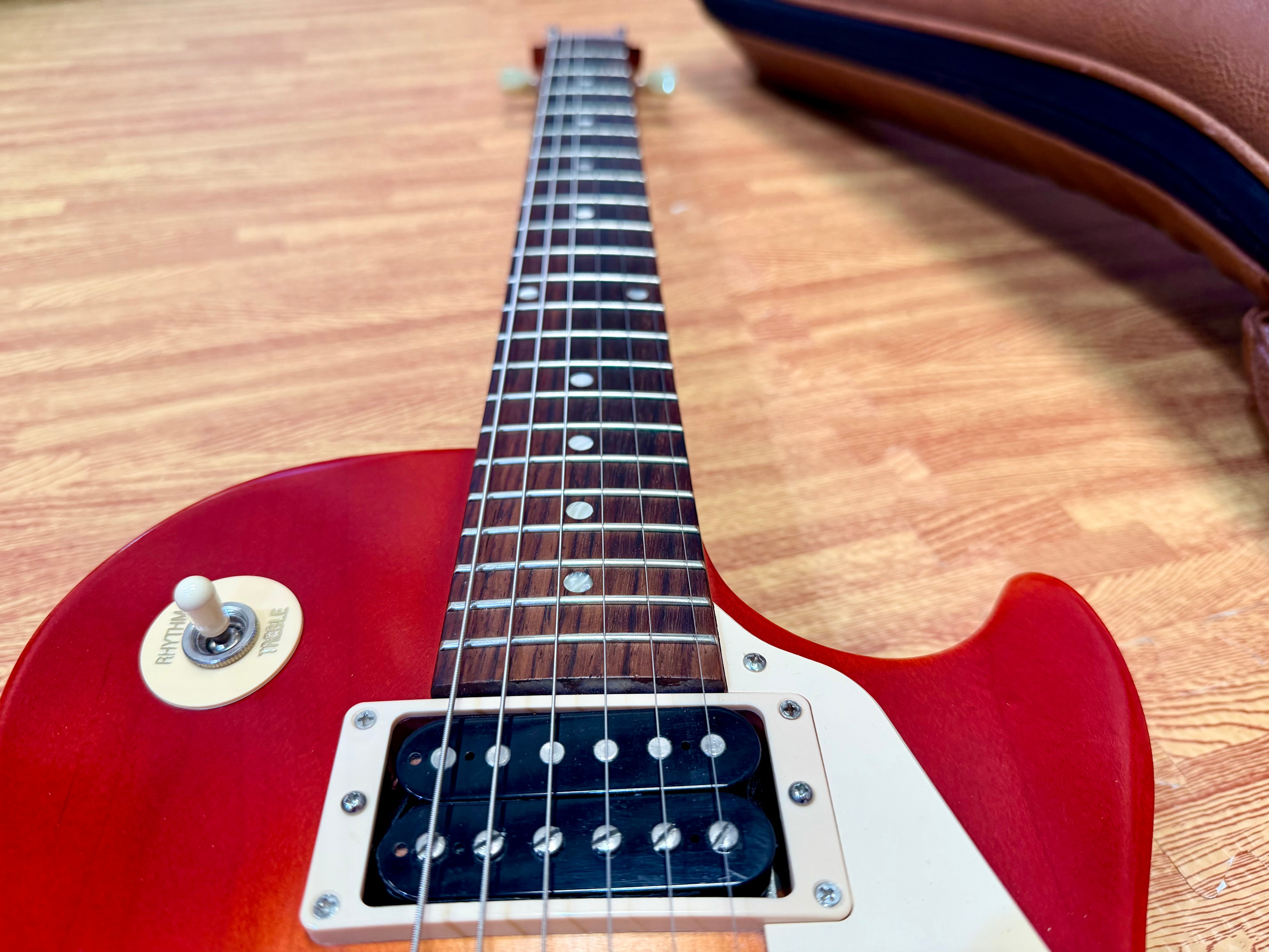 ✨ 2019 USA ✨ Gibson Les Paul Tribute Satin Cherry Sunburst + Deluxe Gig Bag!