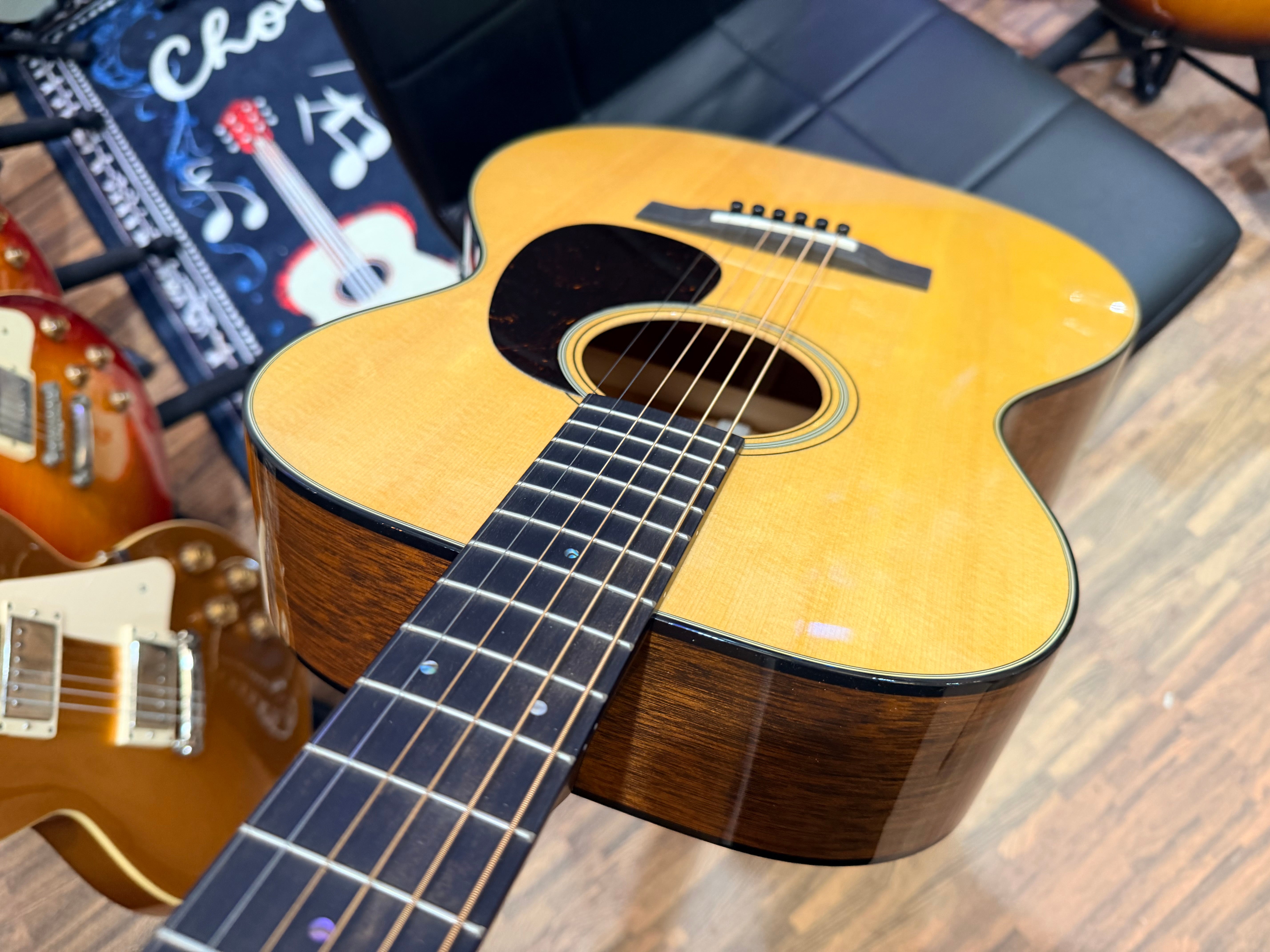 π2025π Martin 00-18 Standard Series Grand Concert Acoustic Guitar~ USA + Case!