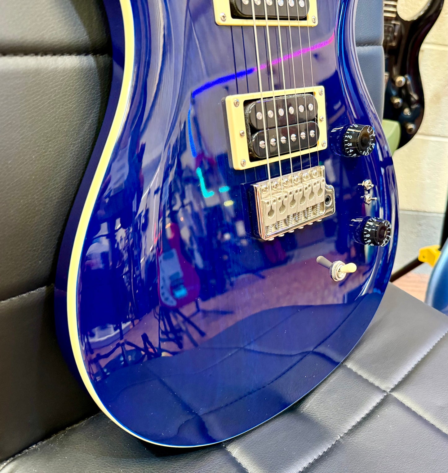 ๐MINT 2022๐ PRS SE Standard 24-08 In Translucent Blue~ Coil Splitting + Gig Bag