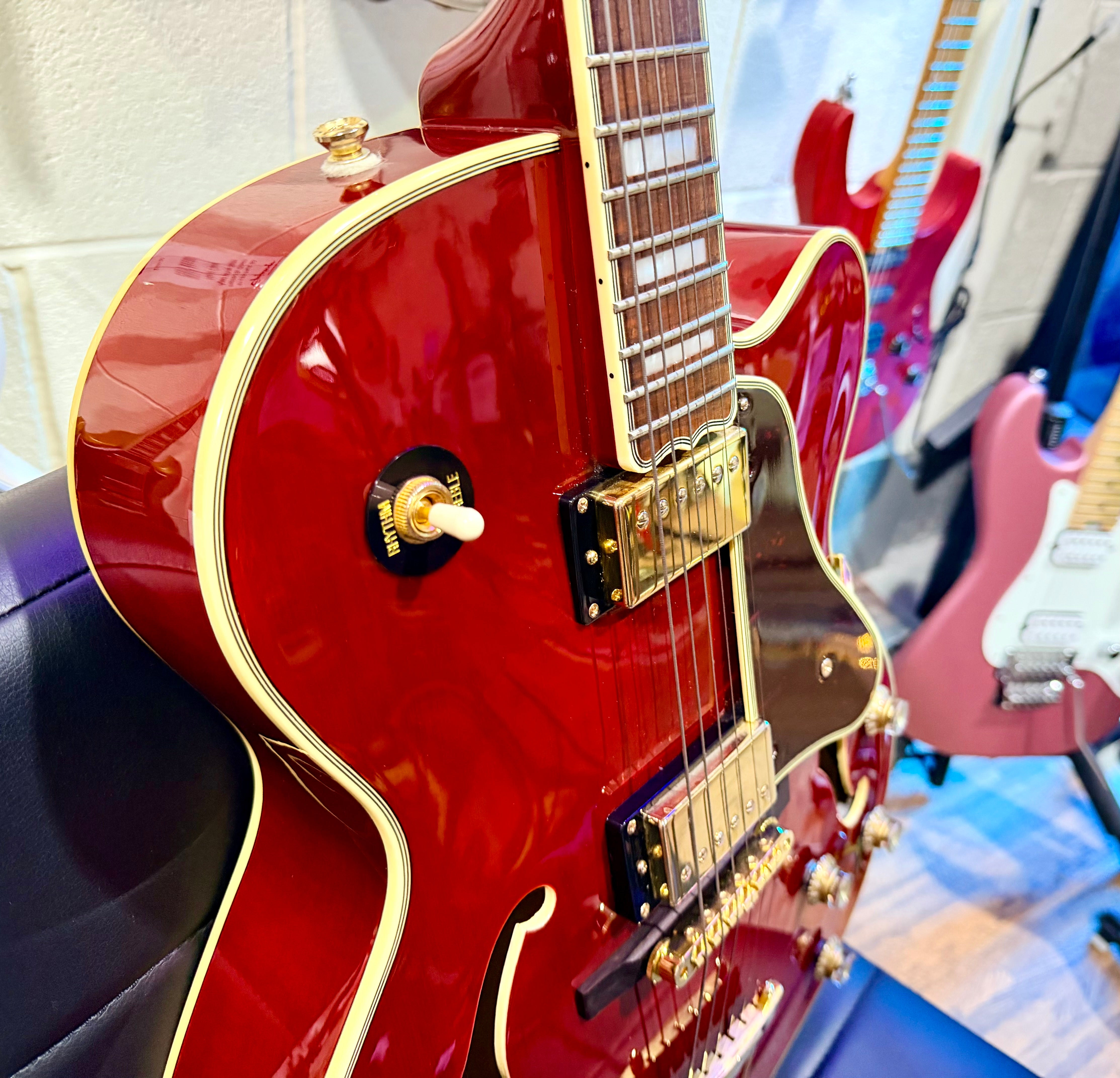 🔥MINT 2019🔥 Epiphone Joe Pass Emperor II Pro~ Rare Wine Red Hollowbody + Hard Case