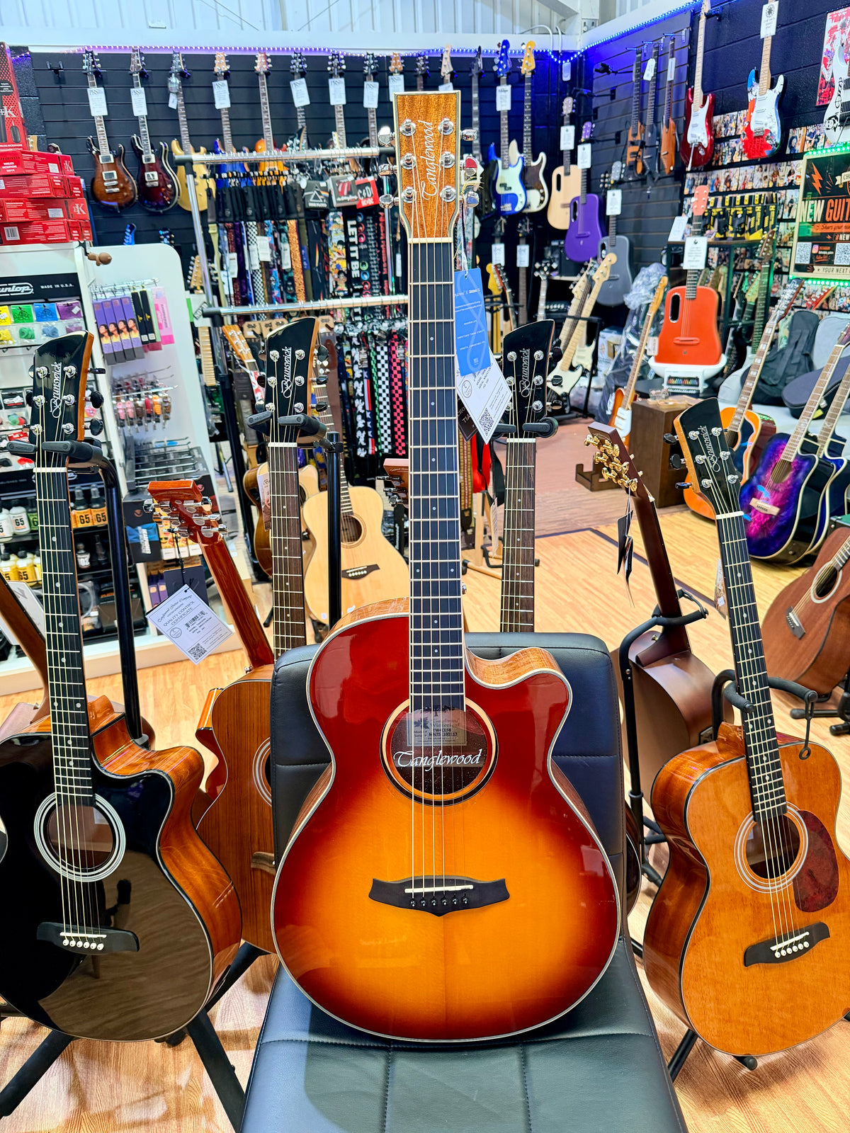 Tanglewood TW4CESB Winterleaf Super Folk Electro Acoustic Guitar~ Sunburst Gloss