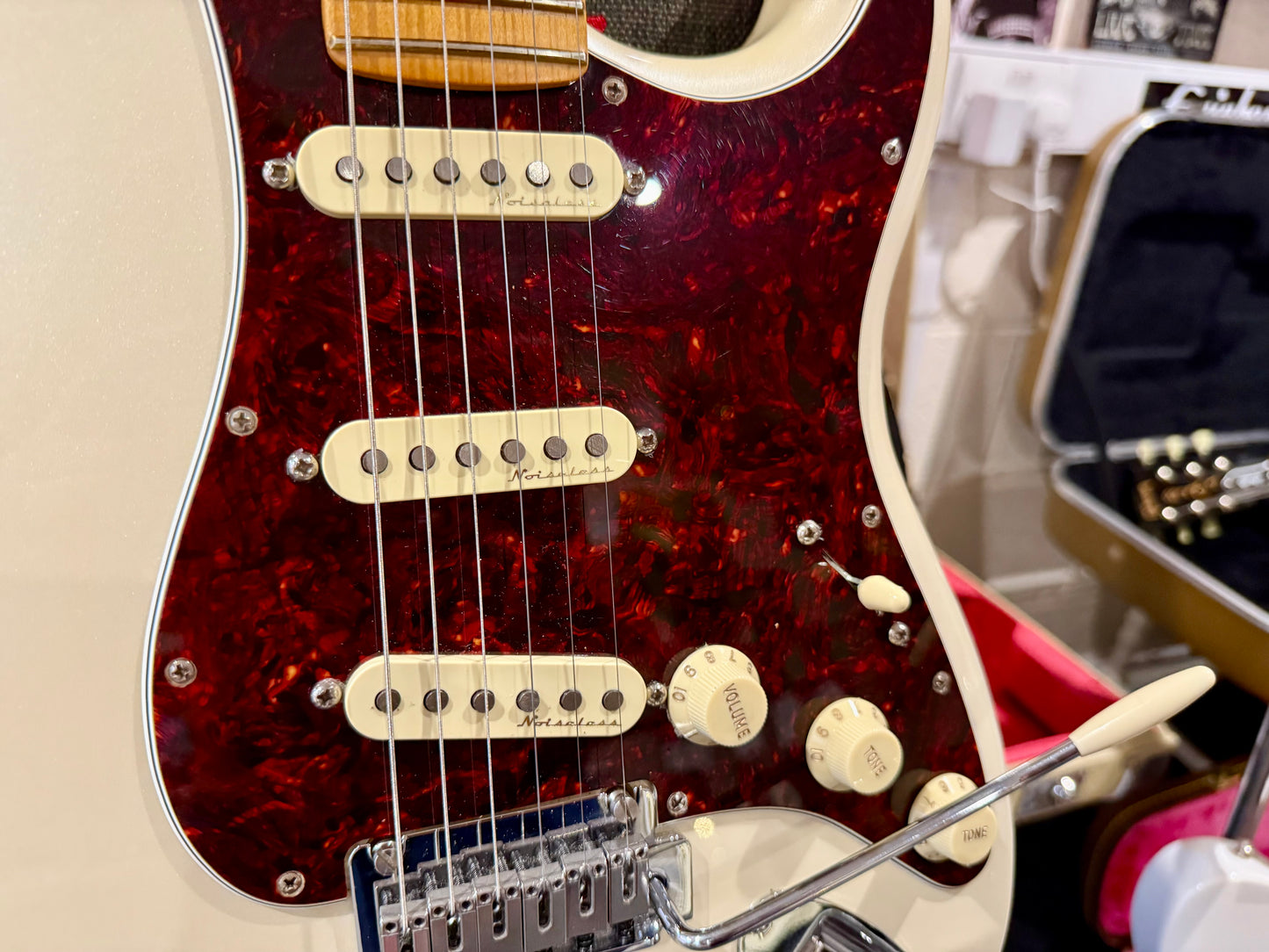 🌟2022🌟 Fender Player Plus Stratocaster~ Olympic Pearl White~ MIM~ Push/Pull!