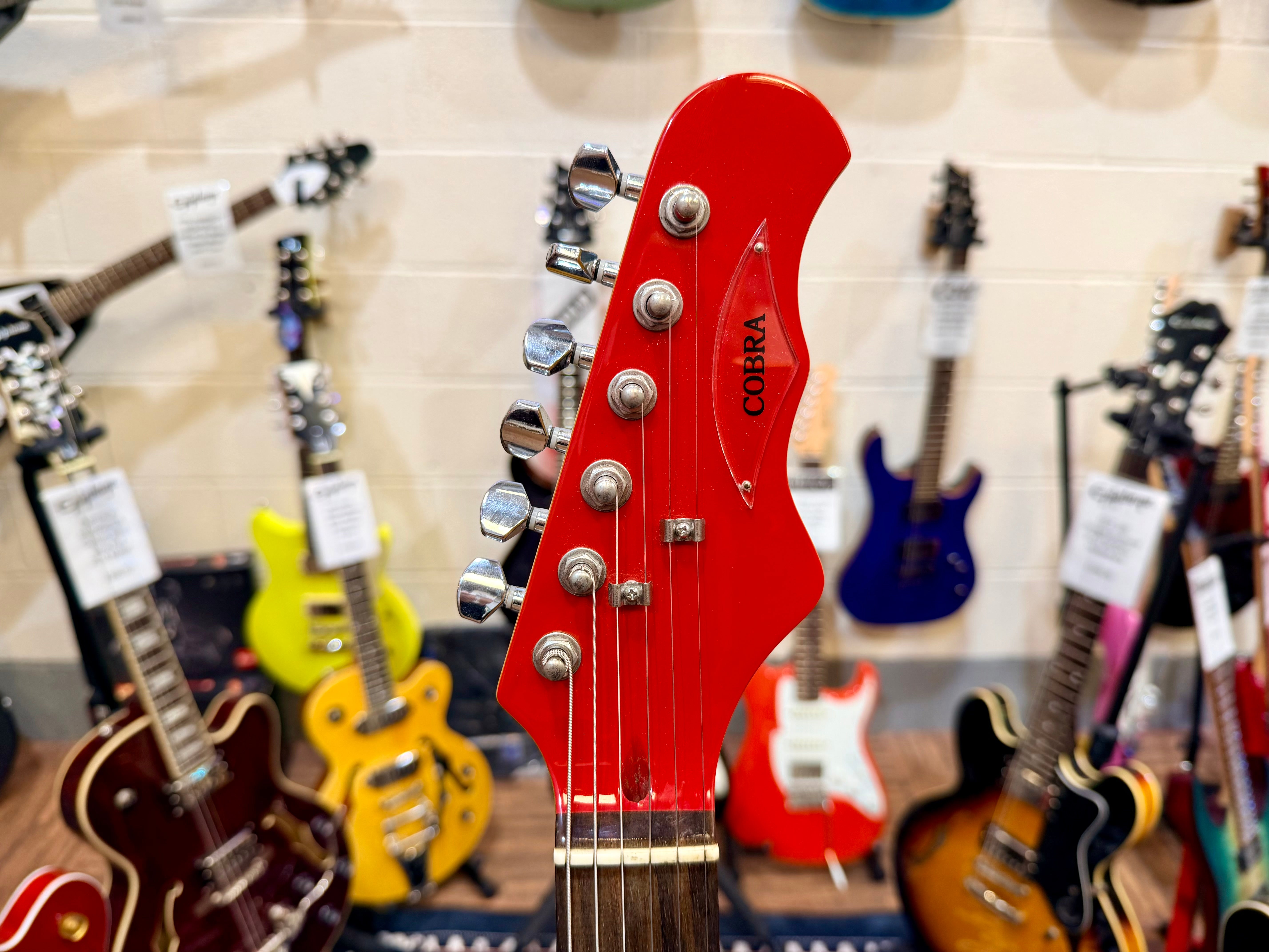 ⚡️2009⚡️ Burns London Cobra Electric Guitar~ Guards Red~ Tri-Sonic Pickups!