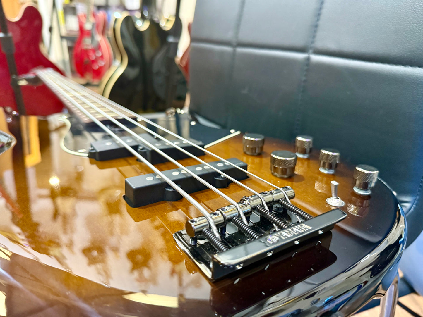 š„MINT 2022š„ Yamaha BB734A Active Bass Guitar~ Dark Coffee Sunburst + Hard Case