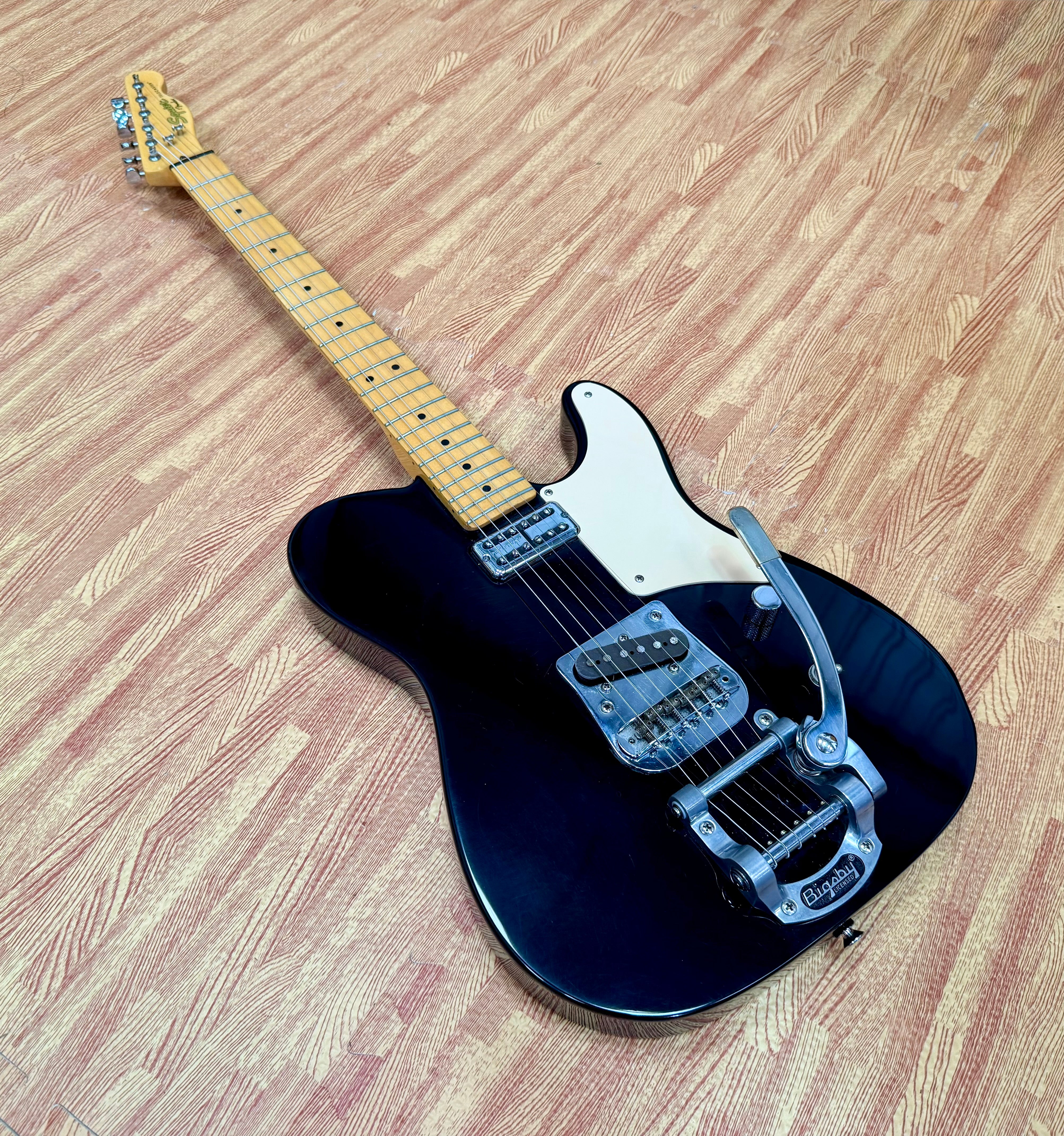 ⚡️RARE⚡️ 2014 Fender Squier Vintage Modified Cabronita Telecaster~ Bigsby~ Black