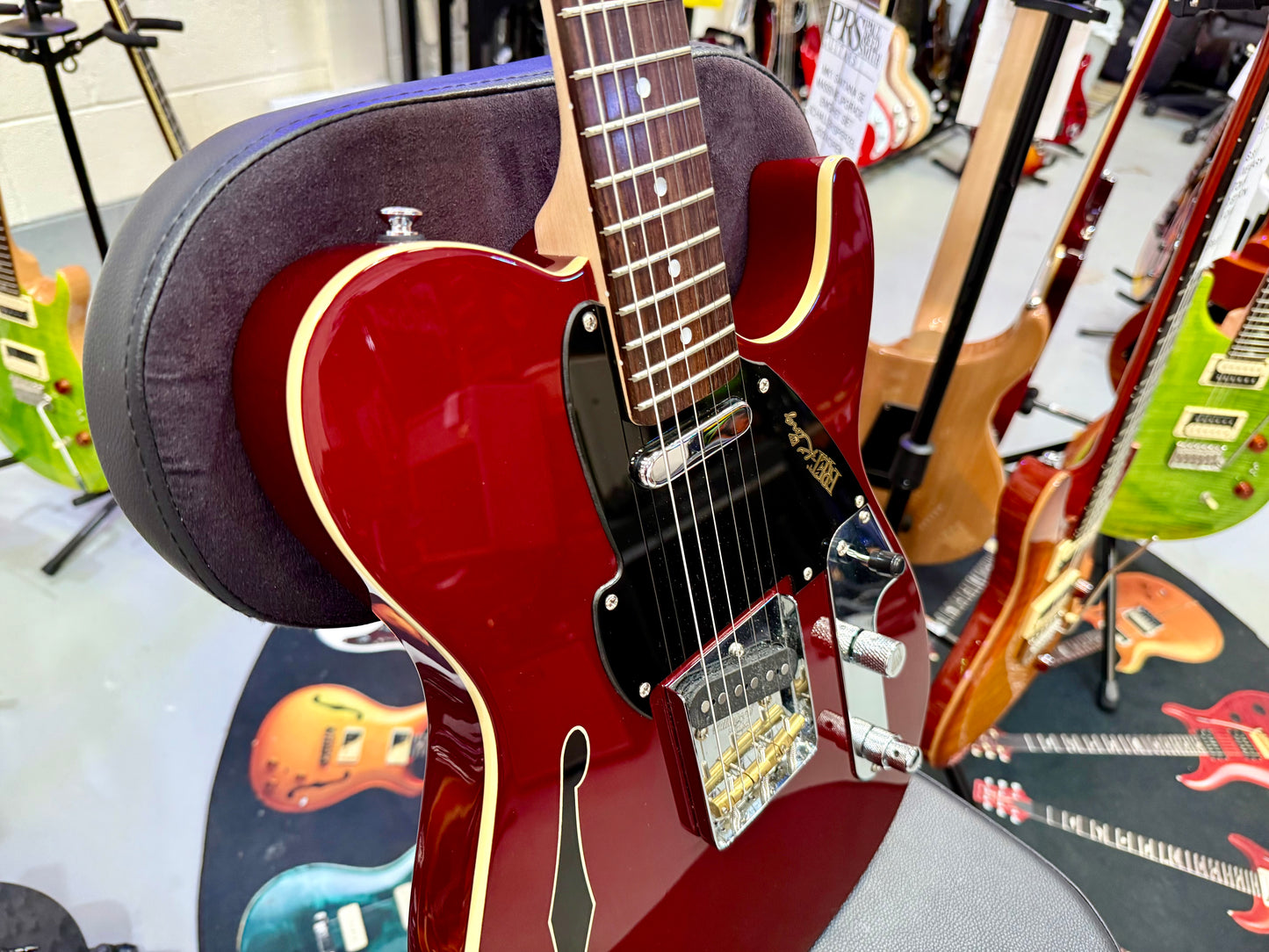 🎸 Fret-King Country Squire Stealth~ Candy Apple Red~ Telecaster Shape~ 2022 🎸