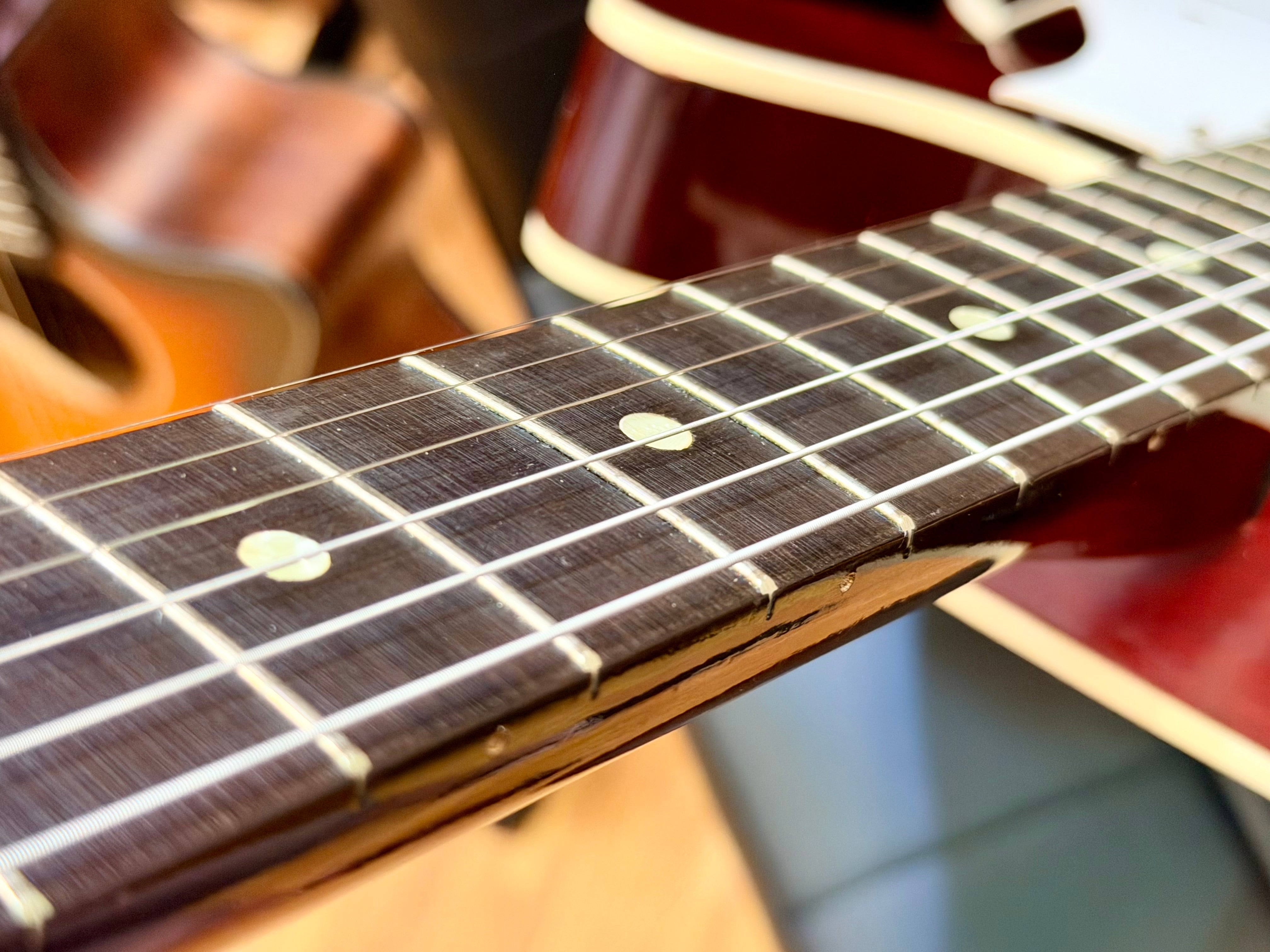 ✨VINTAGE✨ 1963 Harmony H53 Rocket~ Made in USA~ Semi-Hollow D’Armond P’up + Case