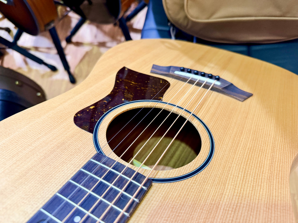 2026 Taylor Big Baby BBT Acoustic Guitar~ Natural~ Ex-Demo Mint + GigBag