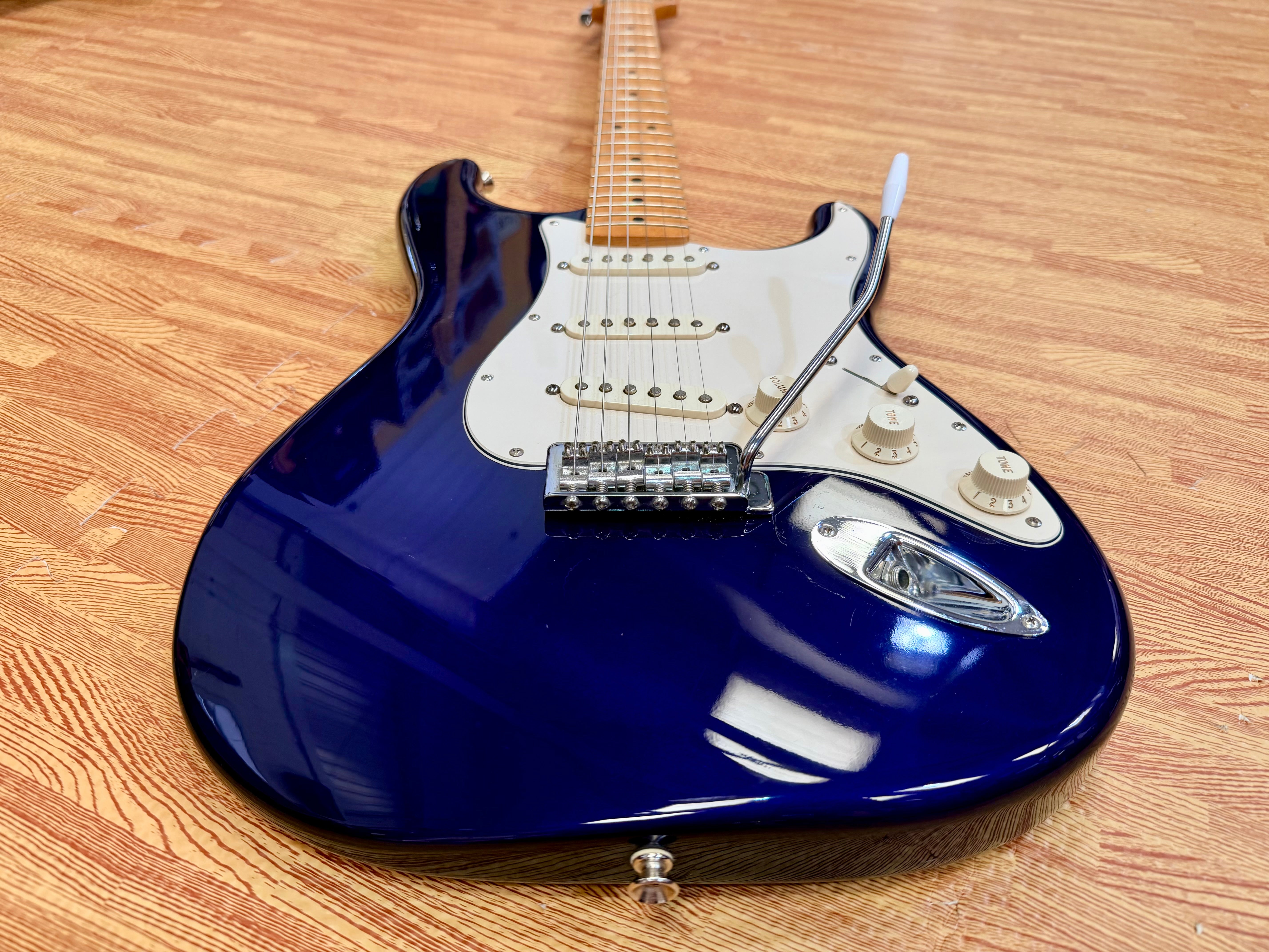 ✨2001✨ Fender Mexican Standard Stratocaster Midnight Blue~ MIM Rare Colour!