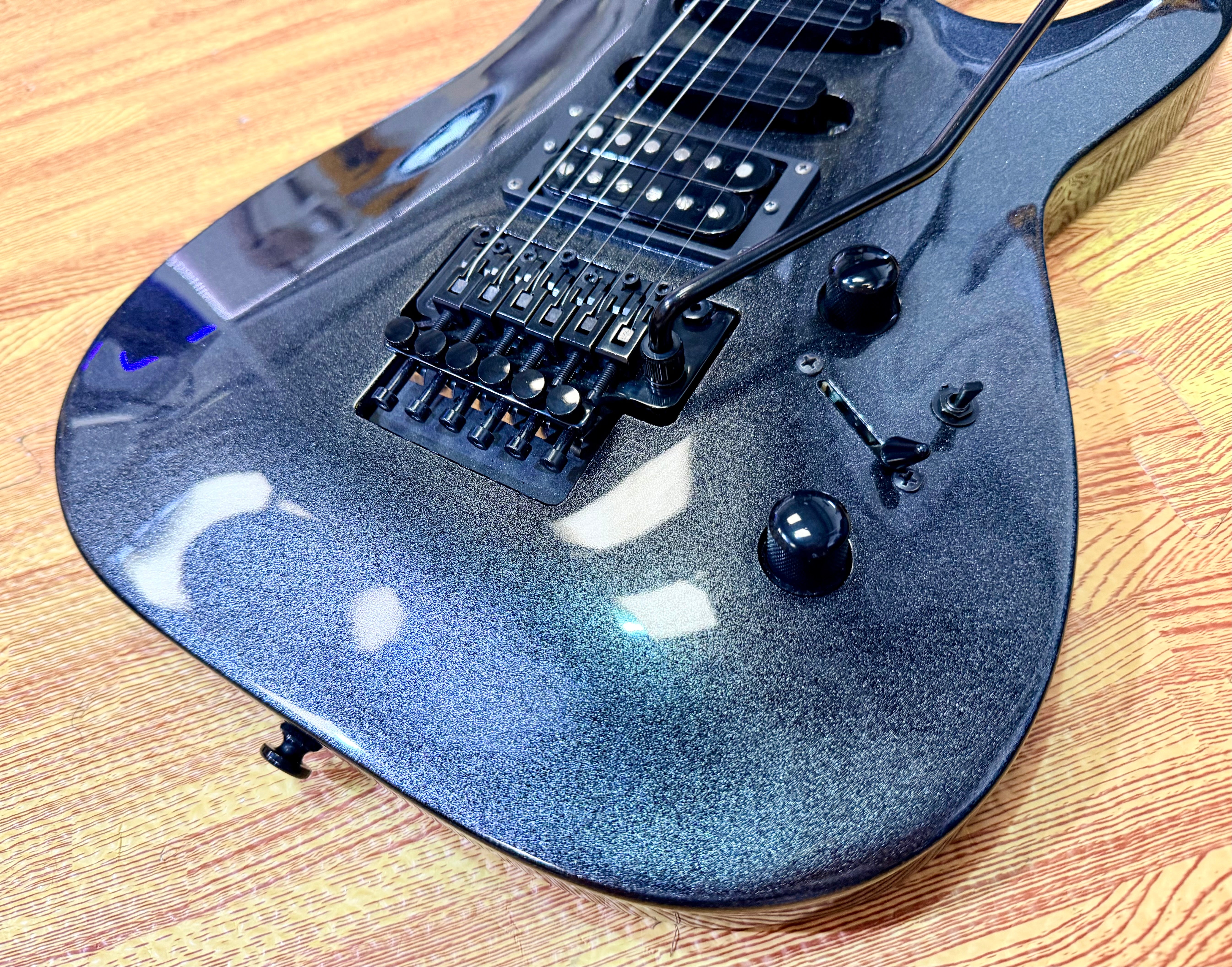 π₯2020π₯ Kramer SM-1 Maximum Steel~ Seymour Duncan Pickups & Floyd Rose Tremolo!