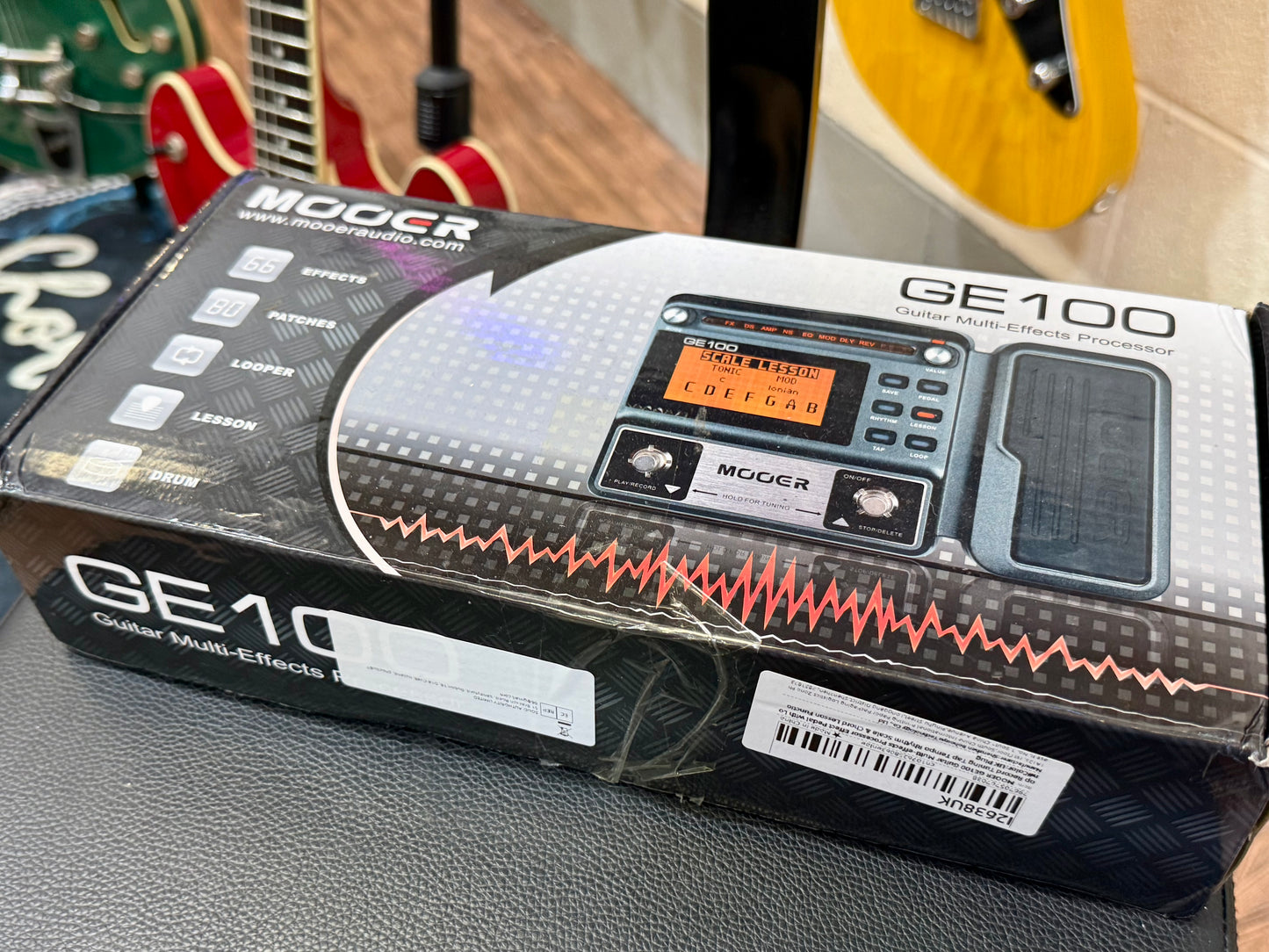 🎸 Mooer GE 100 Guitar Multi Effects Processor~ FX Unit~ Boxed! 🎸