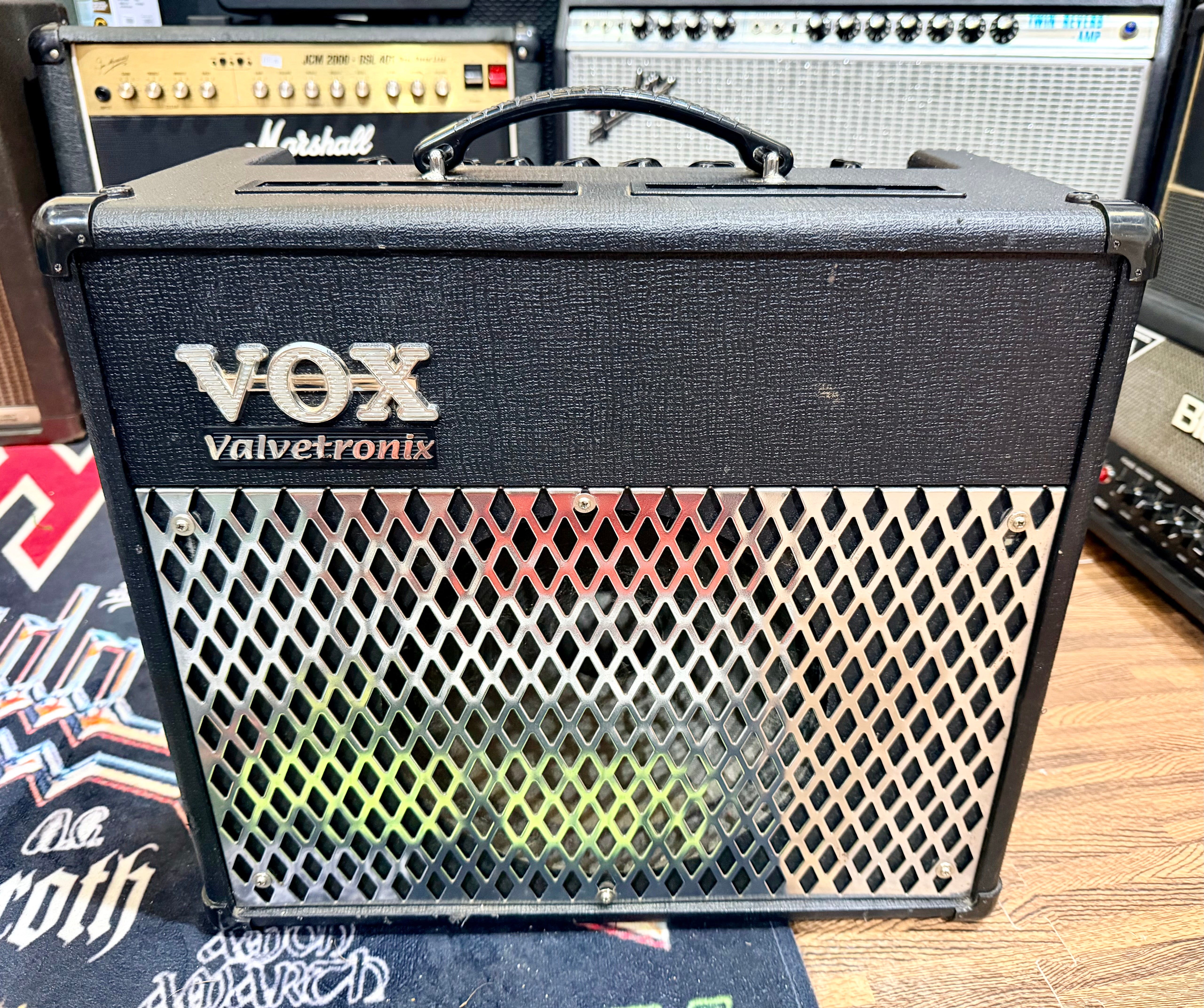 🎸 Vox AD30VT Valvetronix~ Chrome~ 30w Guitar Combo Amplifier Amp~ Black! 🎸