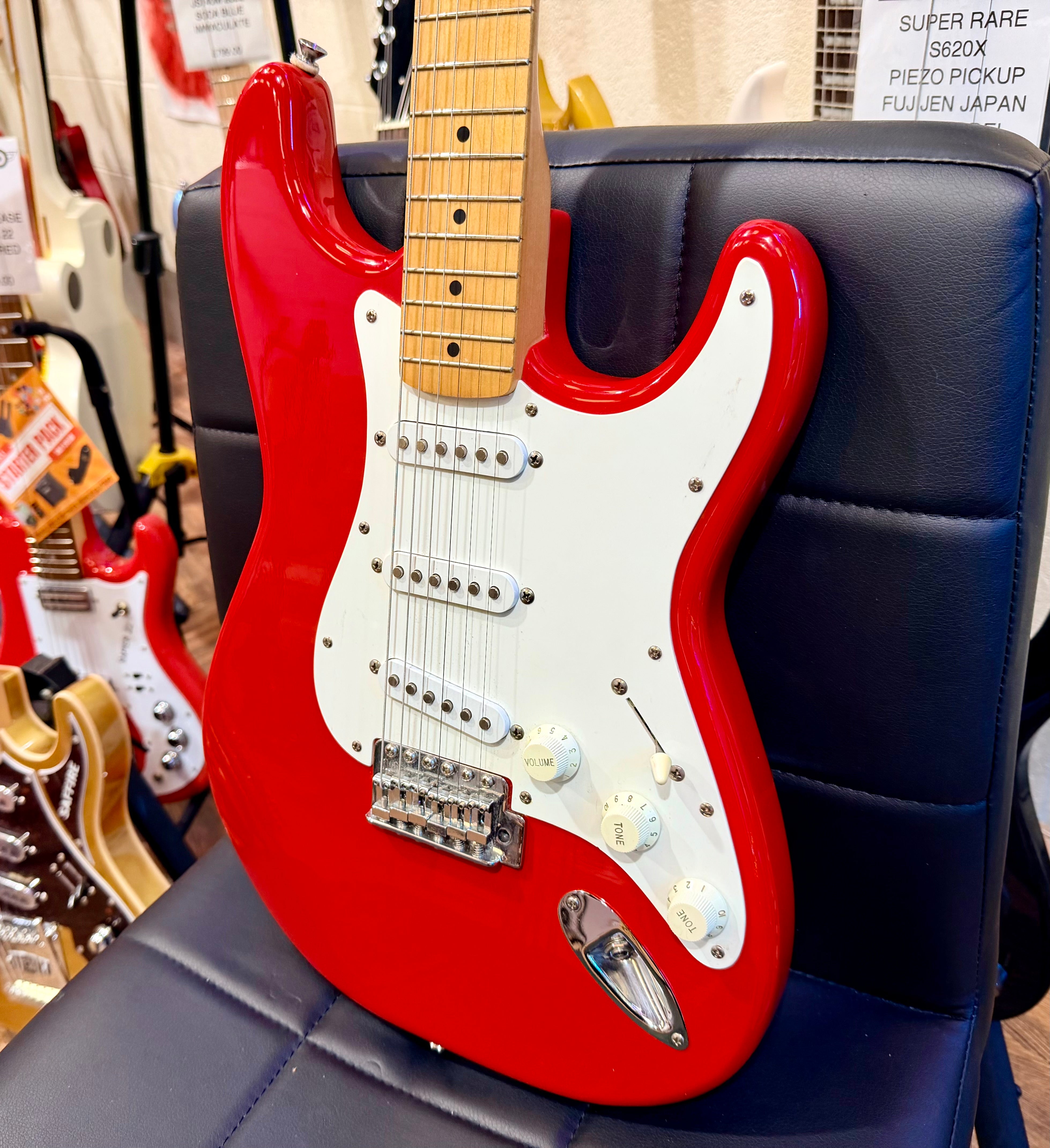 🎸 1995 KOREA 🎸Fender Squier Stratocaster~ Korean Made Strat~ Cherry Red!