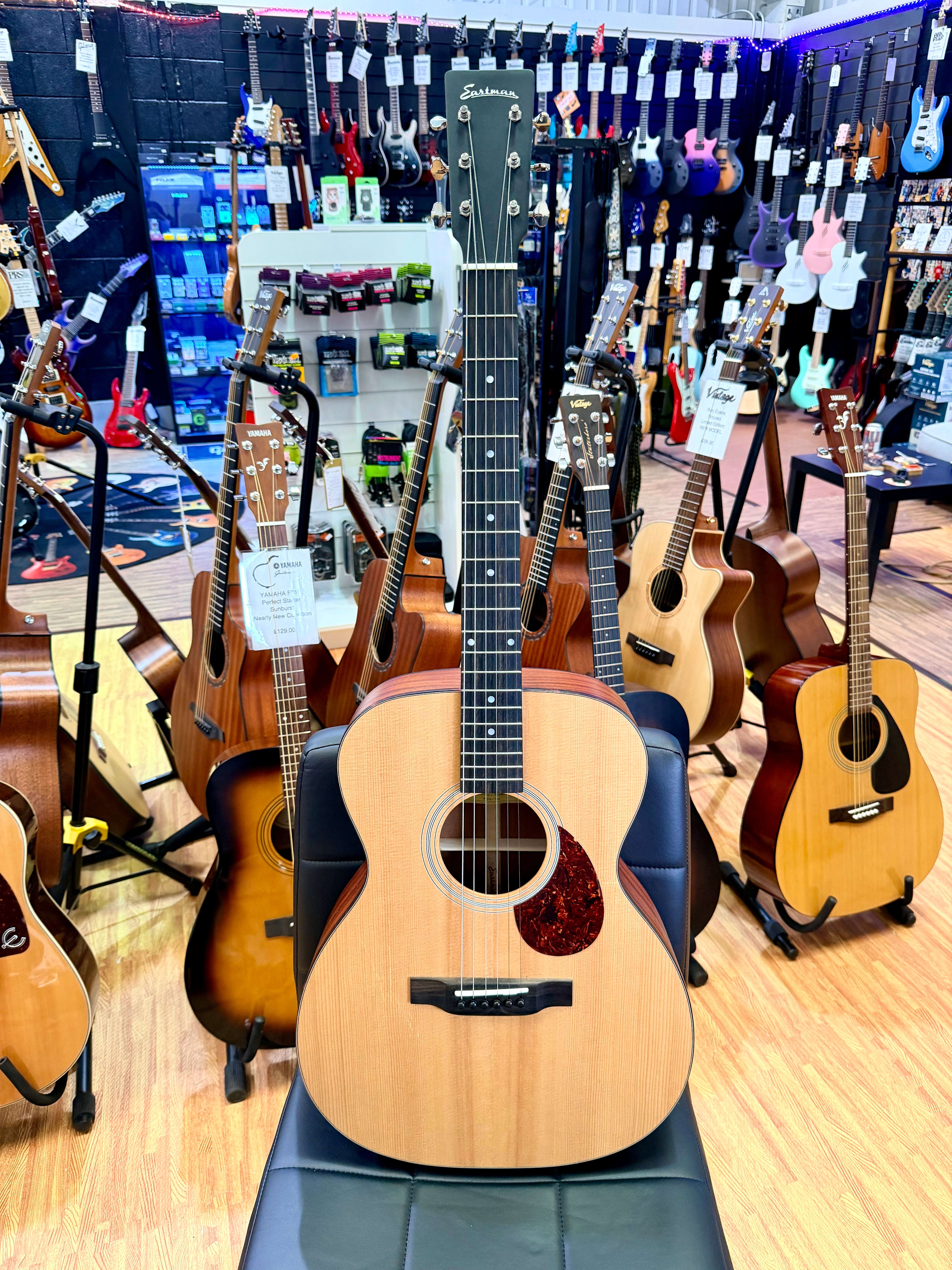 ✨2024✨ Eastman E1OM Orchestra Acoustic Guitar in Natural + Gig Bag~ All Solid!