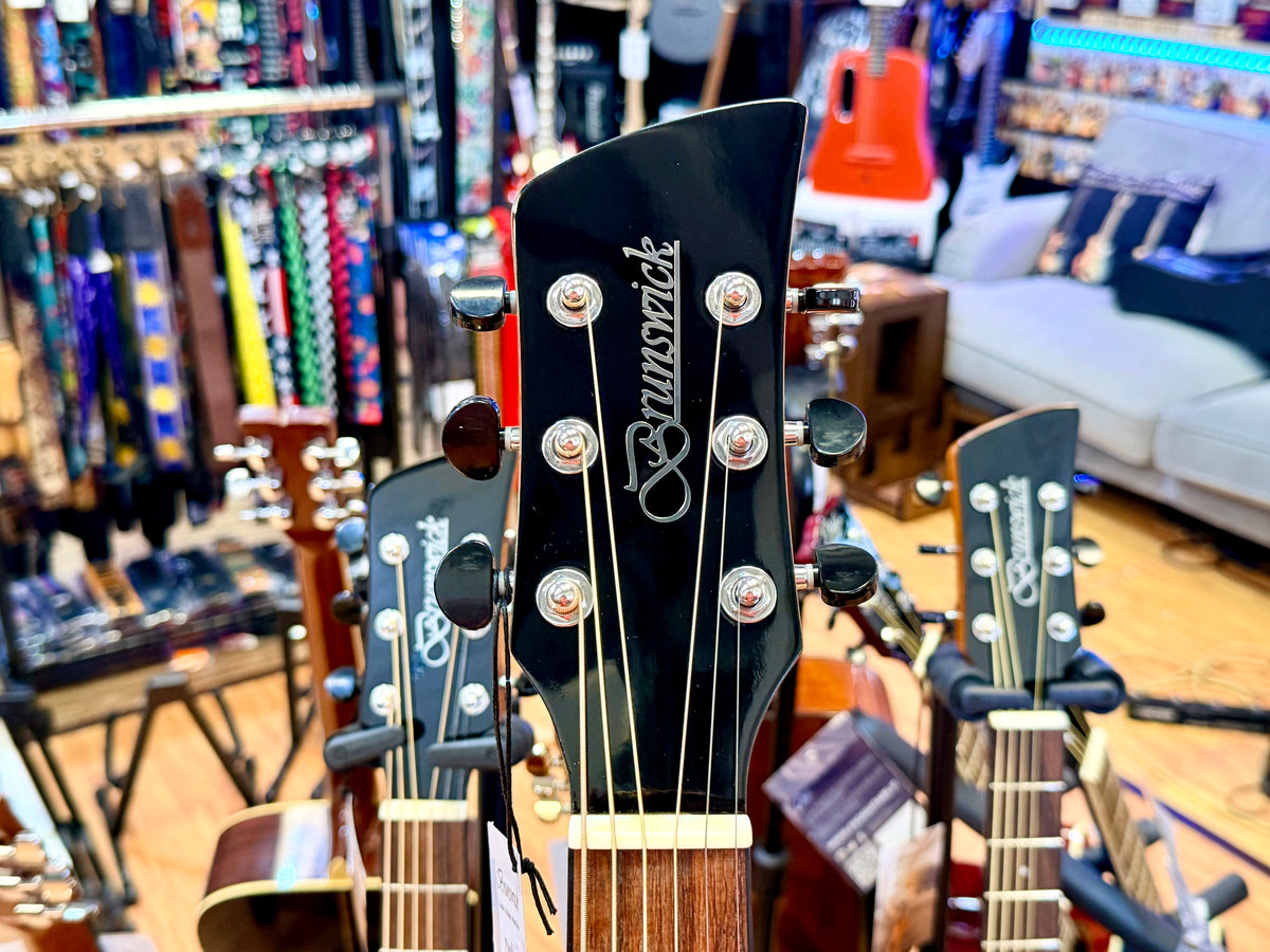 ✨NEW✨ Brunswick BTK30WNO Walnut Grand Auditorium Cutaway Electro Acoustic Guitar