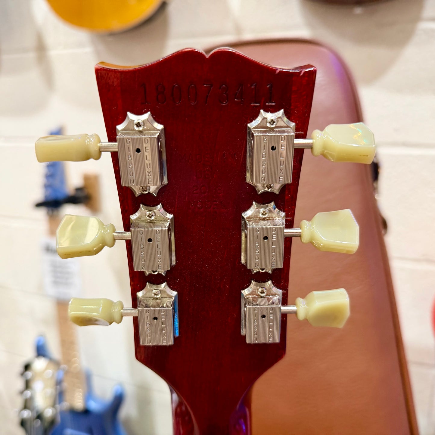 ๐2018๐ Gibson USA Les Paul Studio Faded~ Worn Cherry~ Deluxe Gig Bag & Docs!