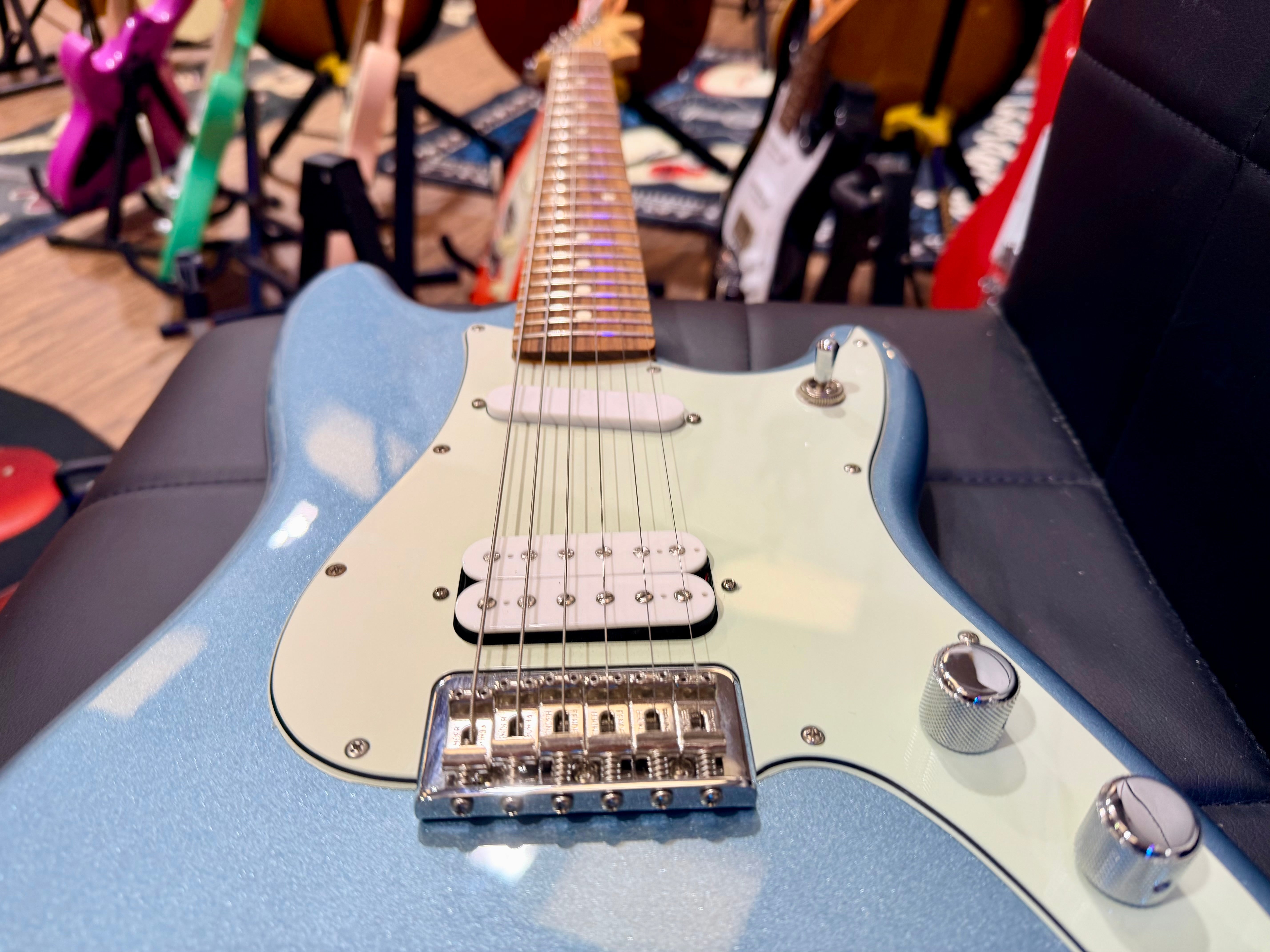 🌟2022 MINT🌟 Fender Player Duo Sonic HS~ Ice Blue Metallic~ Pau Ferro~ Mexican!
