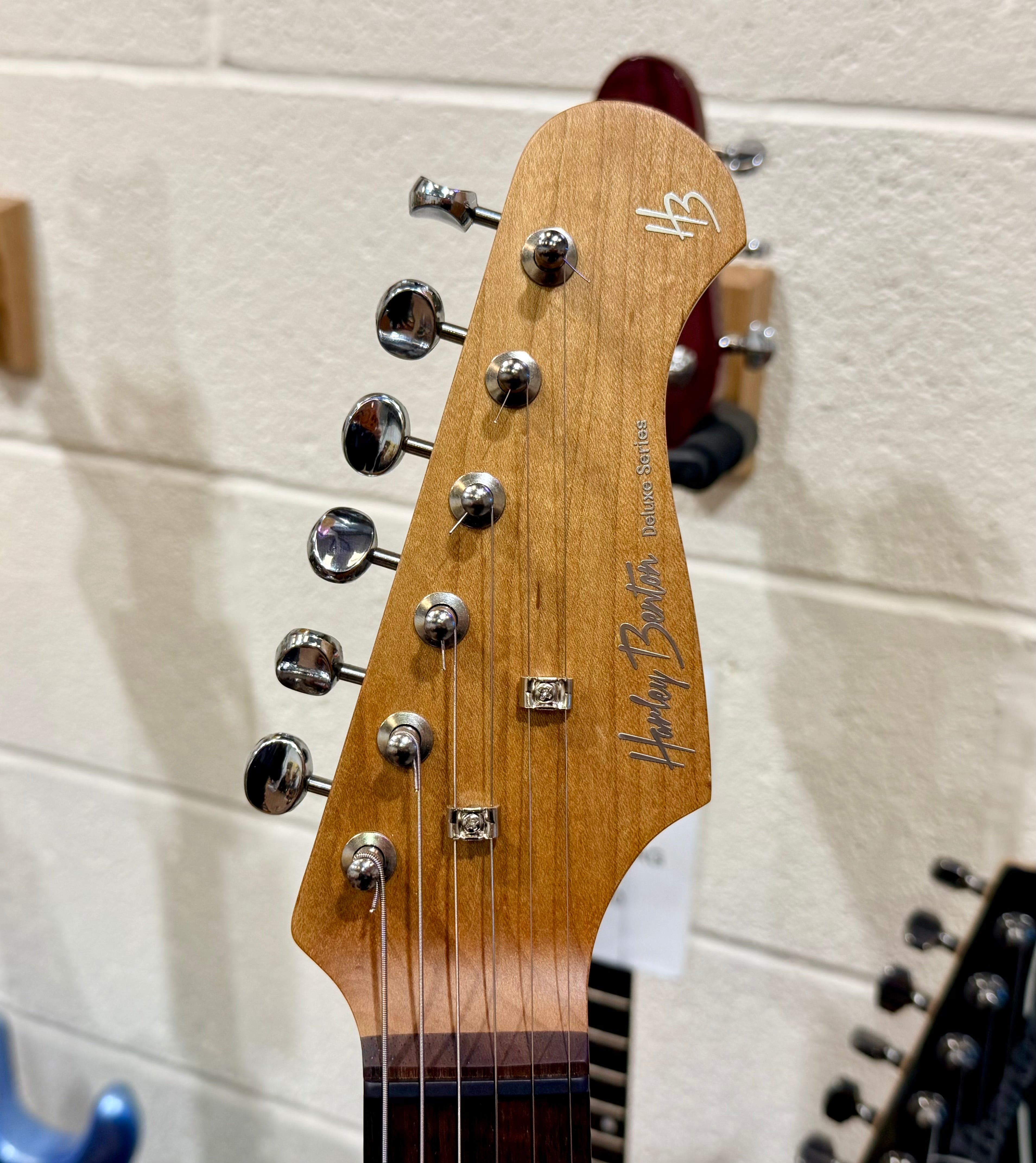 🌟MINT🌟 Harley Benton ST-Modern HSS BK~ Stratocaster Style~ Black Gloss!