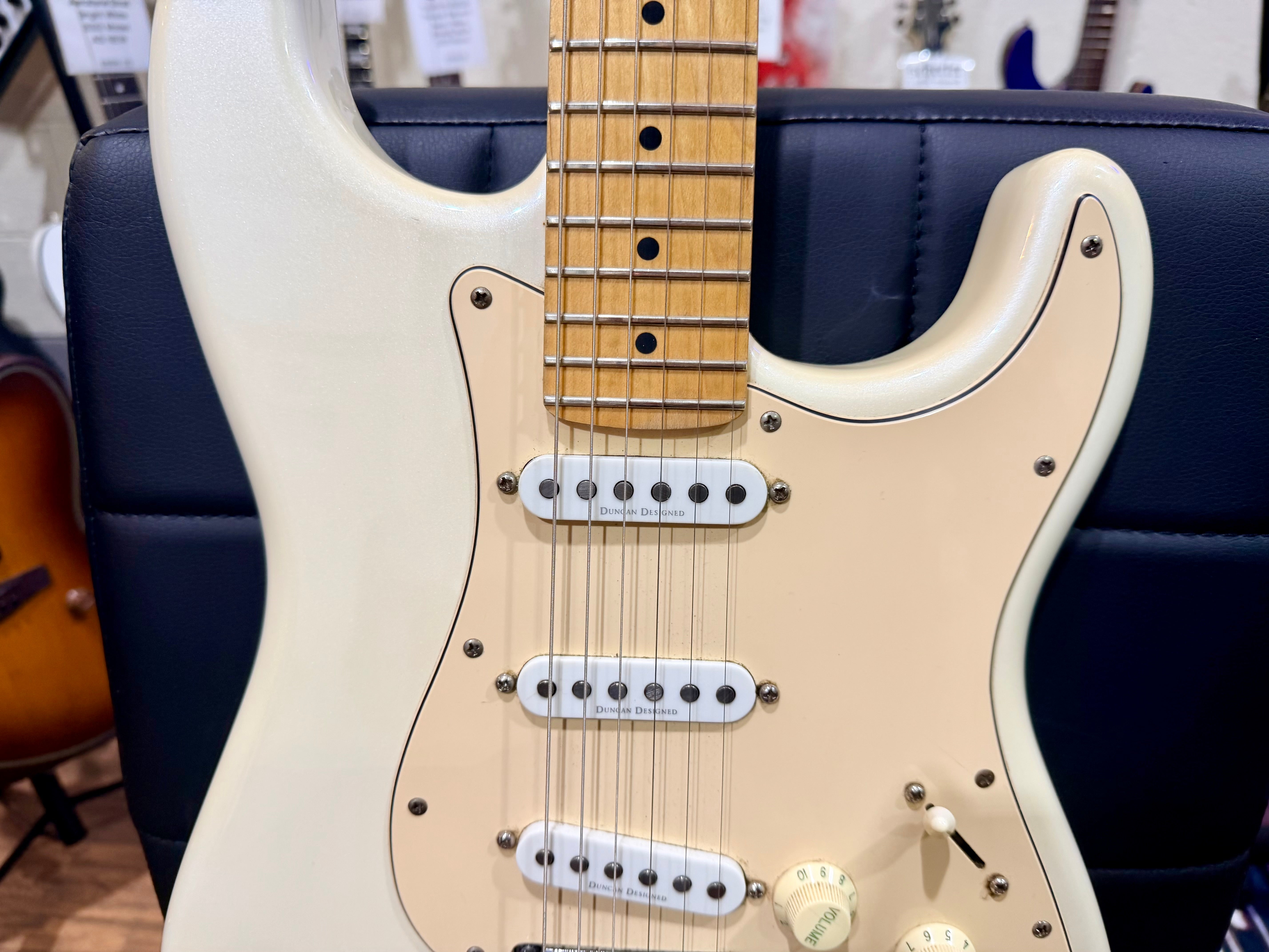 π2013π Fender Squier Deluxe Stratocaster~ Olympic White Pearl~ Indonesia Made!