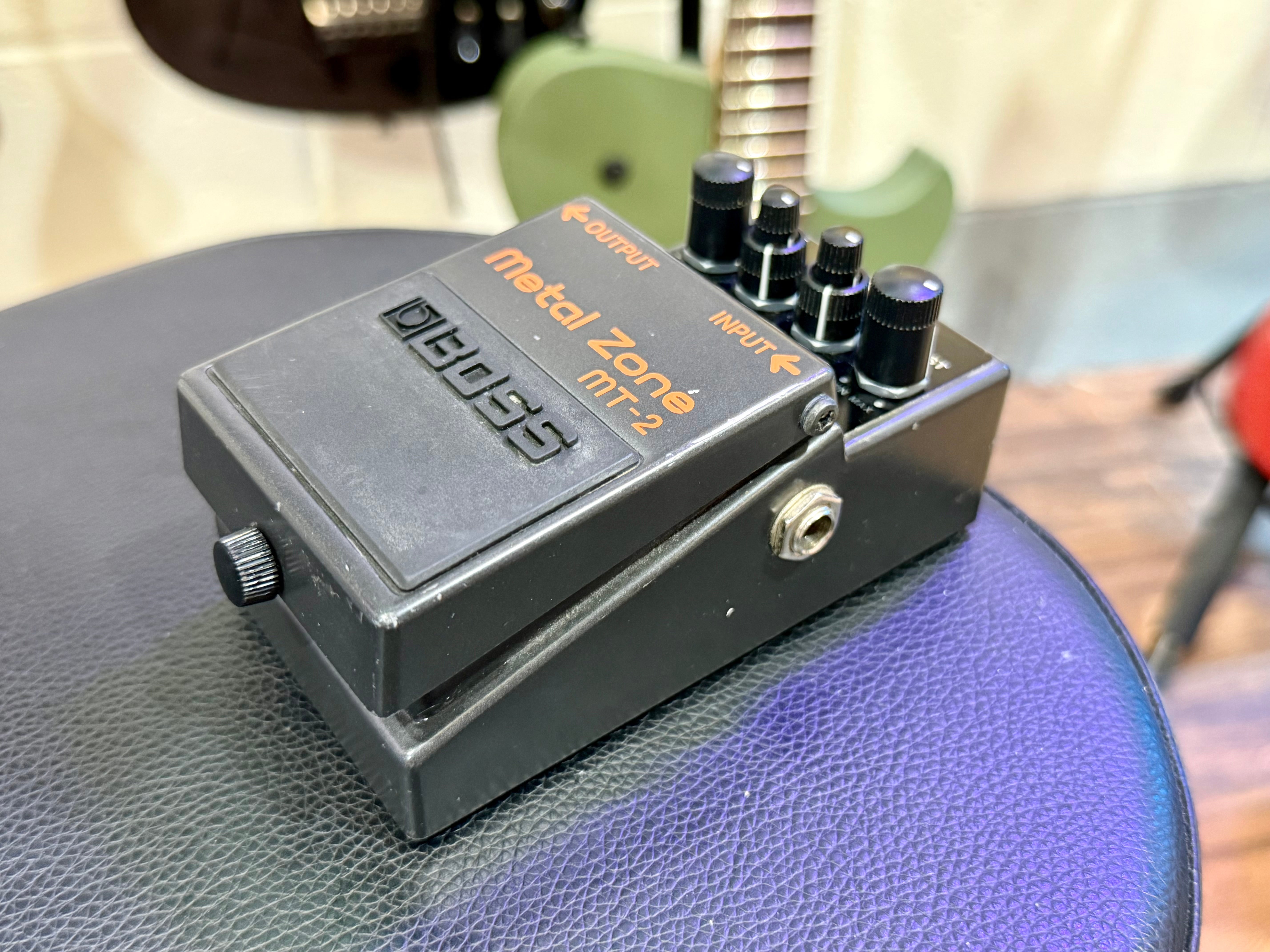 🎸 Boss MT-2 Metal Zone Distortion Pedal~ Guitar Effects Unit 🎸
