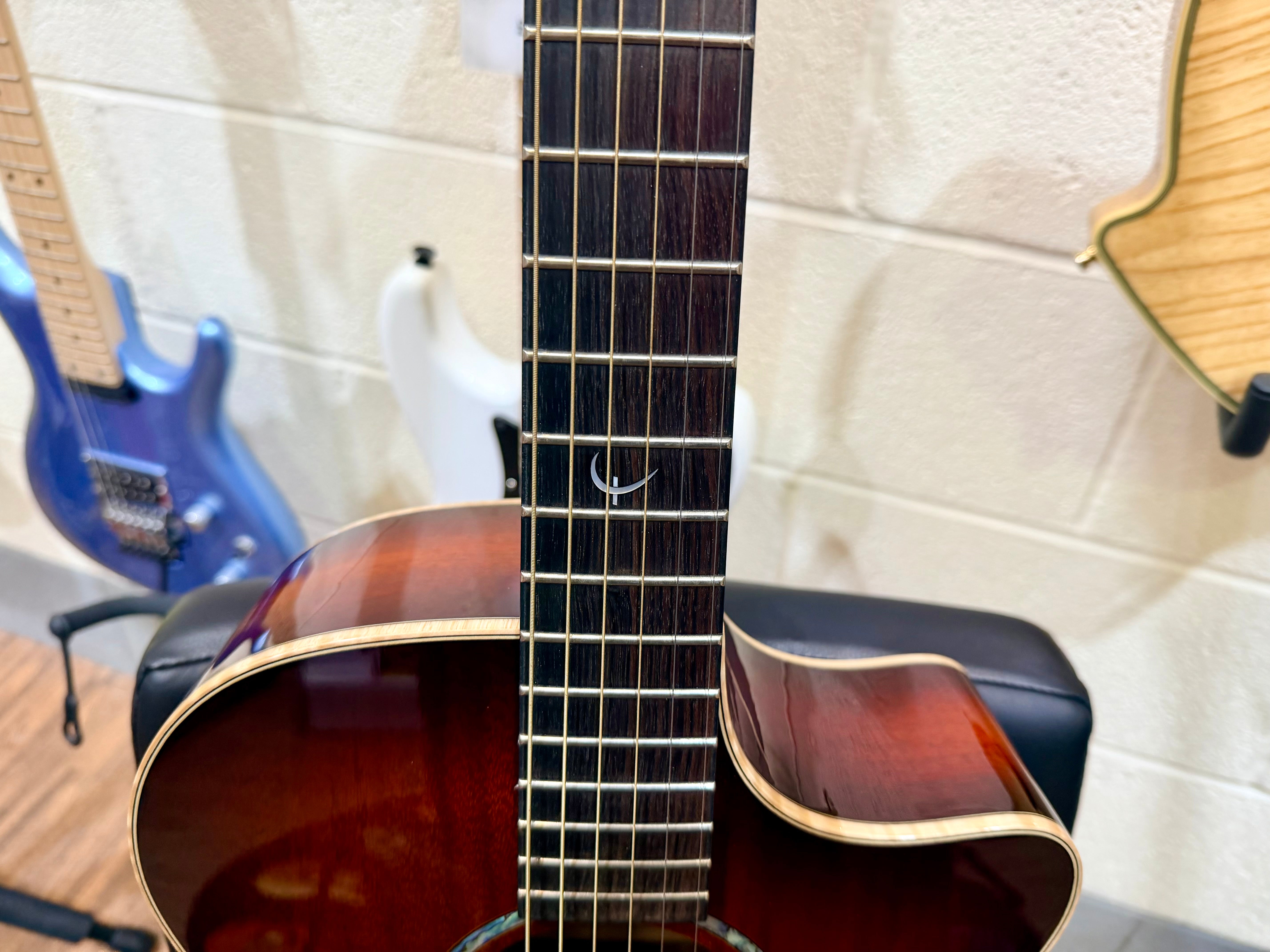 🌟MINT🌟 Faith FVBMB Venus Trembesi Blood Moon Burst~ Electro Acoustic~ Hard Case!