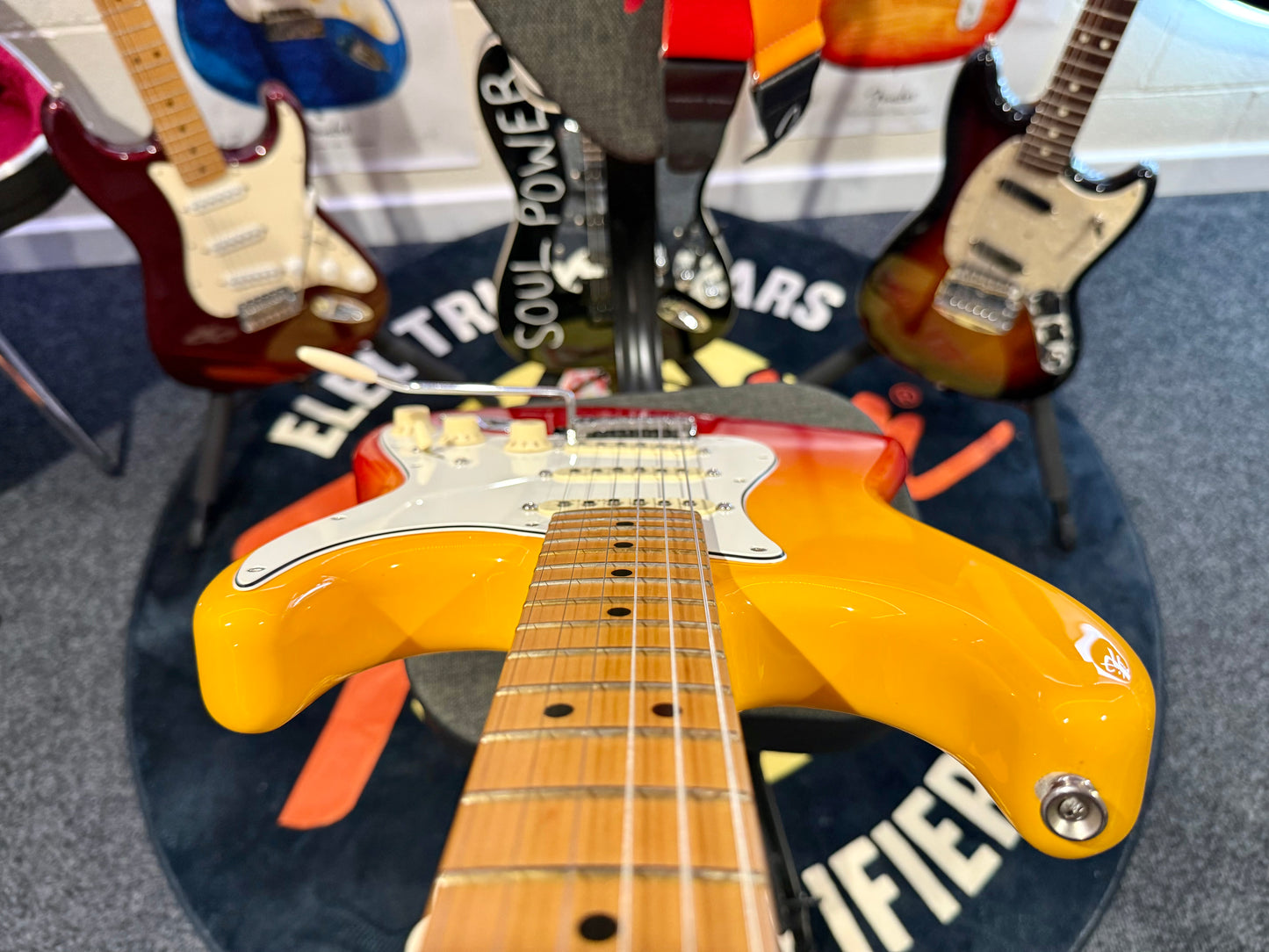 ☀️LIMITED EDITION☀️ Fender Player Plus Stratocaster ~ Tequila Sunrise~ Mexican!