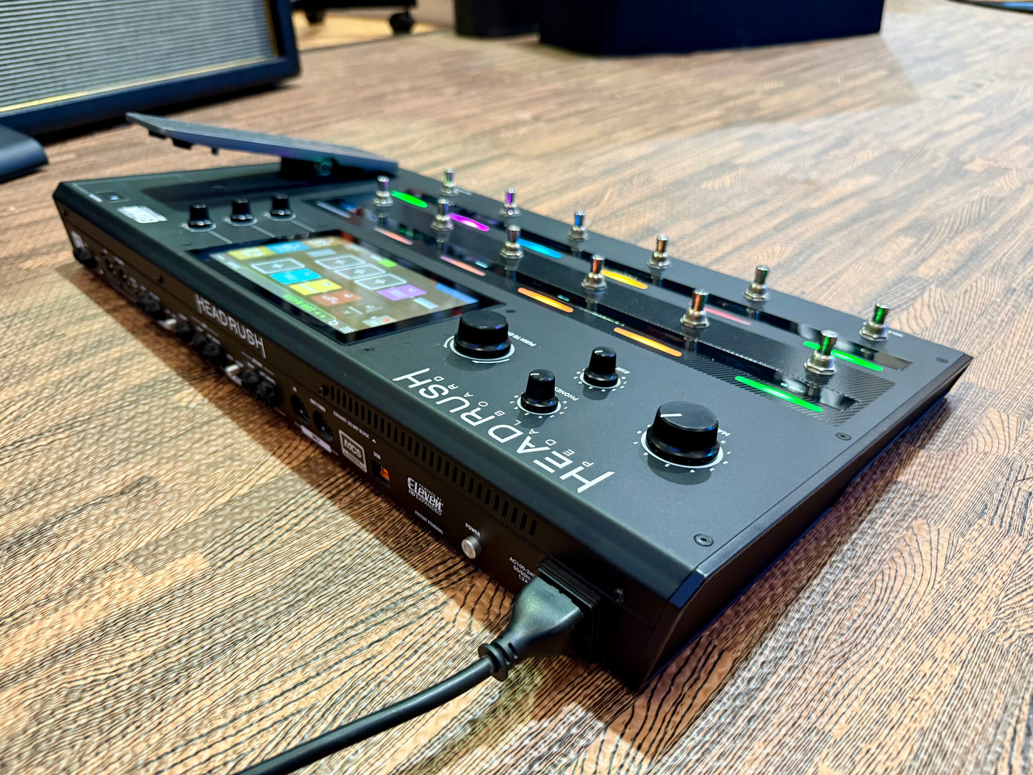 🎸 HeadRush Pedalboard Guitar Amp Modeller & Multi Effects/FX Processor Pedal 🎸