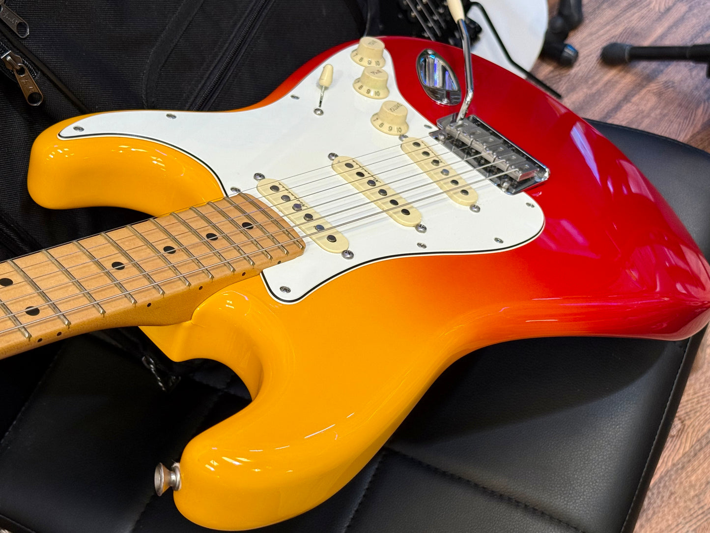 ☀️LIMITED EDITION☀️ Fender Player Plus Stratocaster ~ Tequila Sunrise~ Mexican!