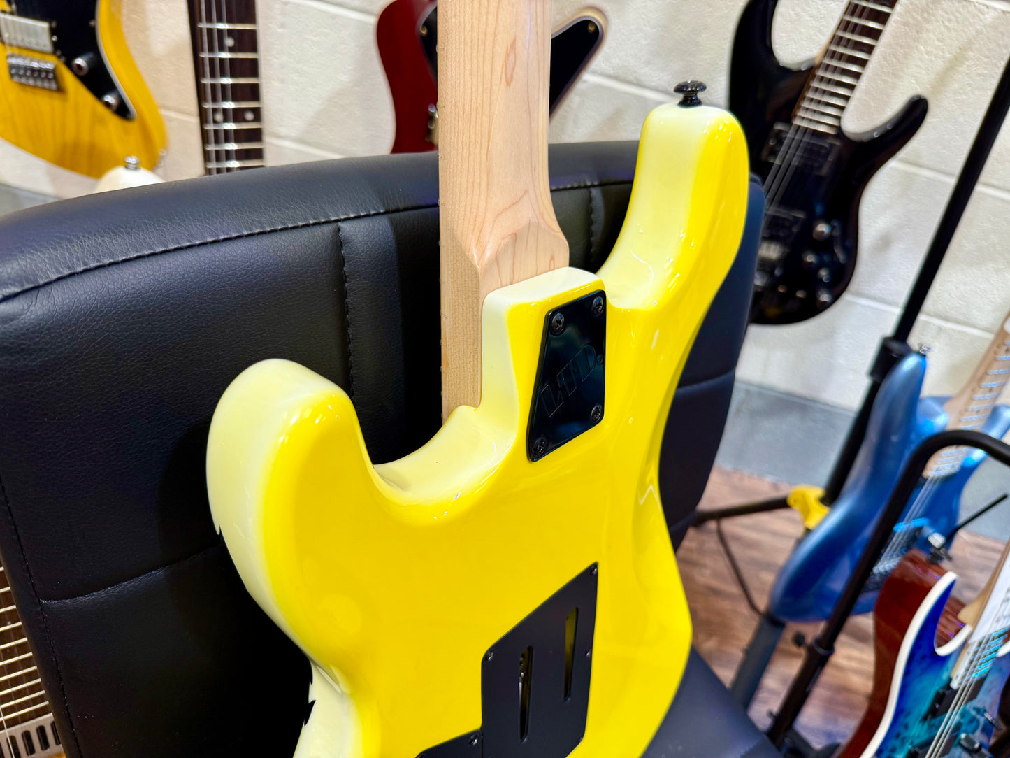 🐯MINT🐯 ESP LTD GL-200MT George Lynch~ Yellow Tiger Stripe~ Signature~ 2022!