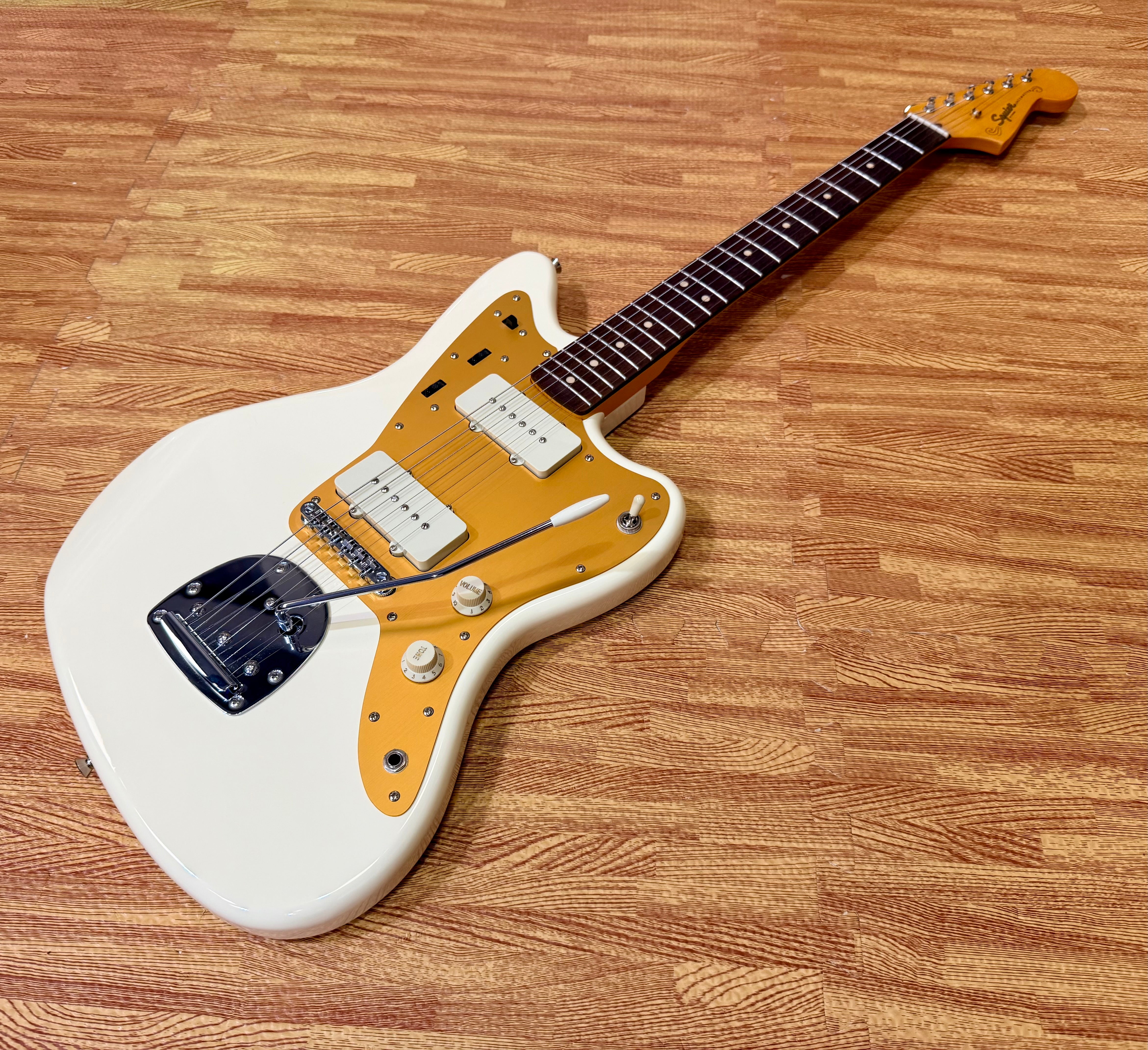 ✨2024✨ Fender Squier J Mascis Jazzmaster Vintage White & Gold~ MINT Condition!