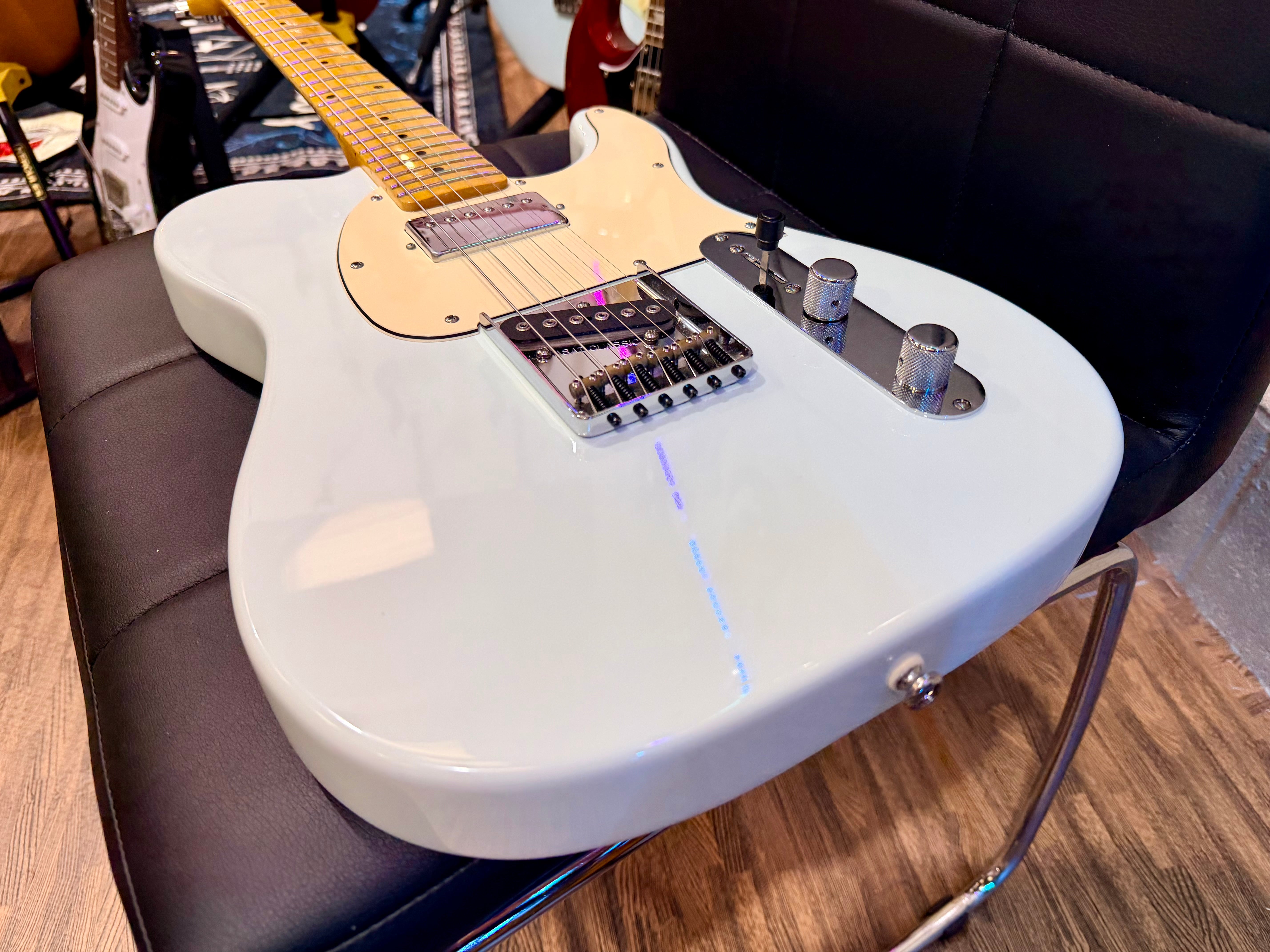 🌟MINT🌟 G&L ASAT Classic Bluesboy Tribute Series~ Sonic Blue~ Telecaster Guitar