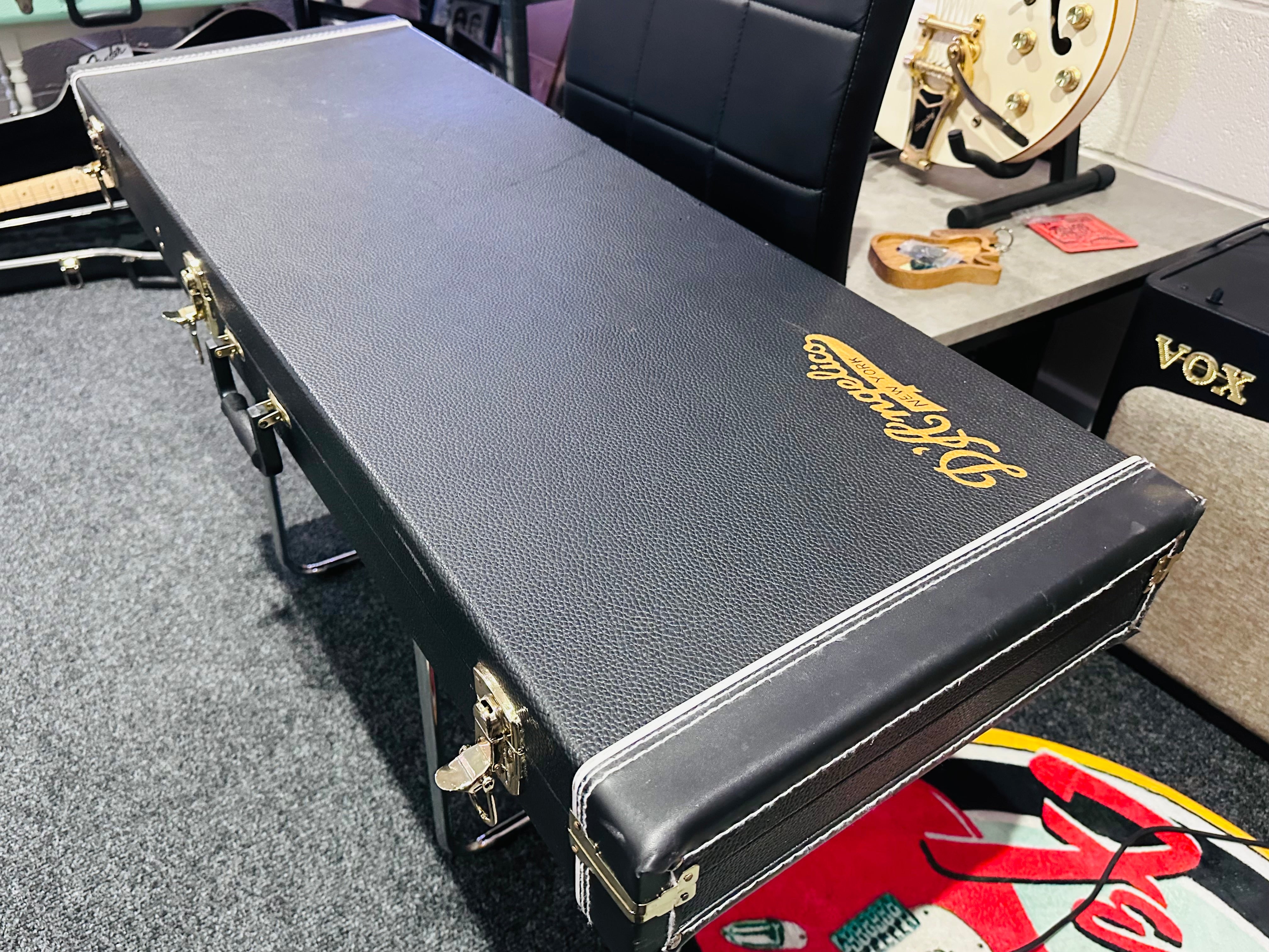 🌟MINT🌟 D'Angelico Ludlow Deluxe~ Swamp Ash Natural~2018~ Hard Case~MUST SEE 🌟