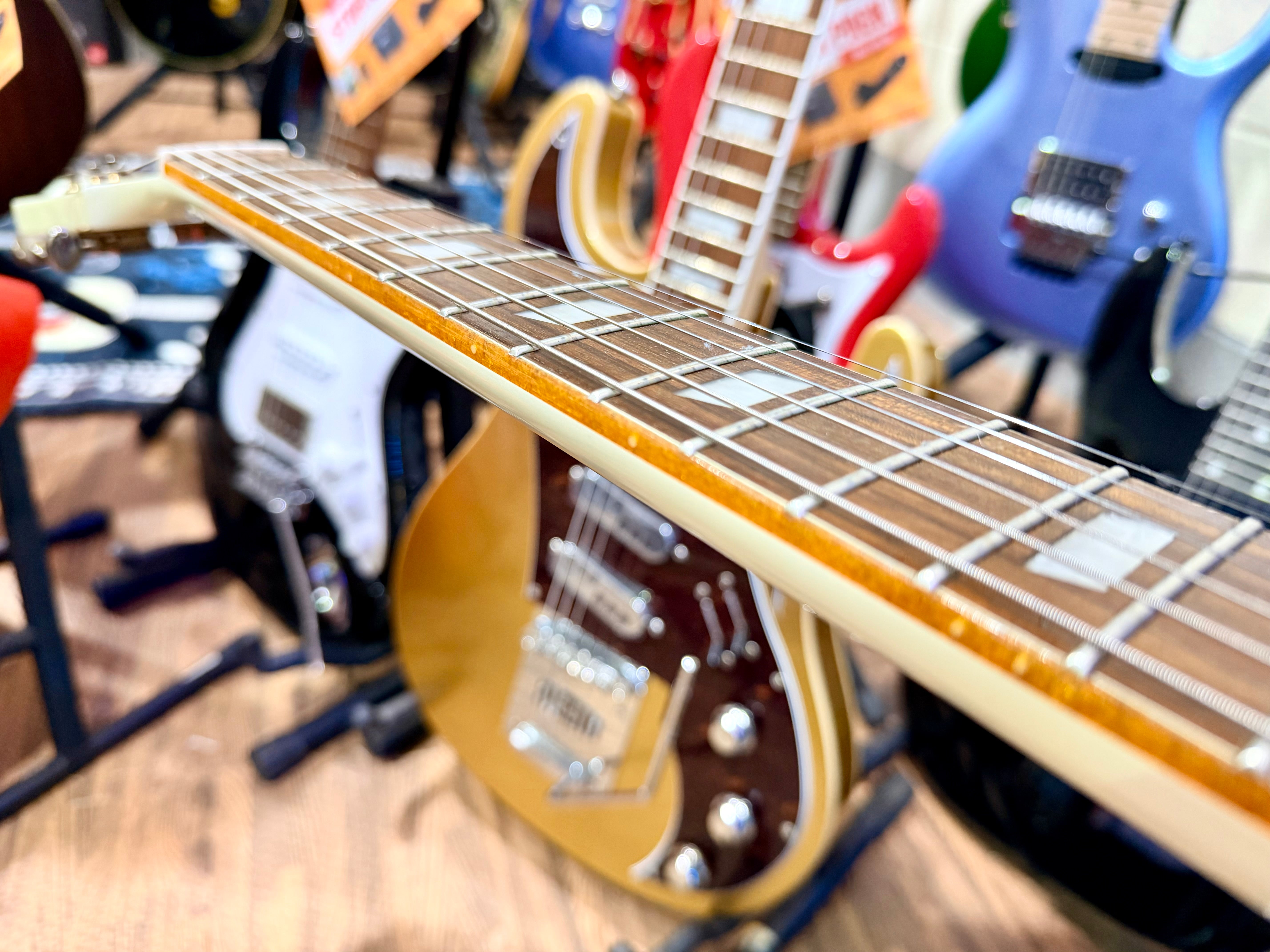 ✨LIMITED EDITION✨ Epiphone Riviera Royale Custom P93~ Pearl White + Hard Case!