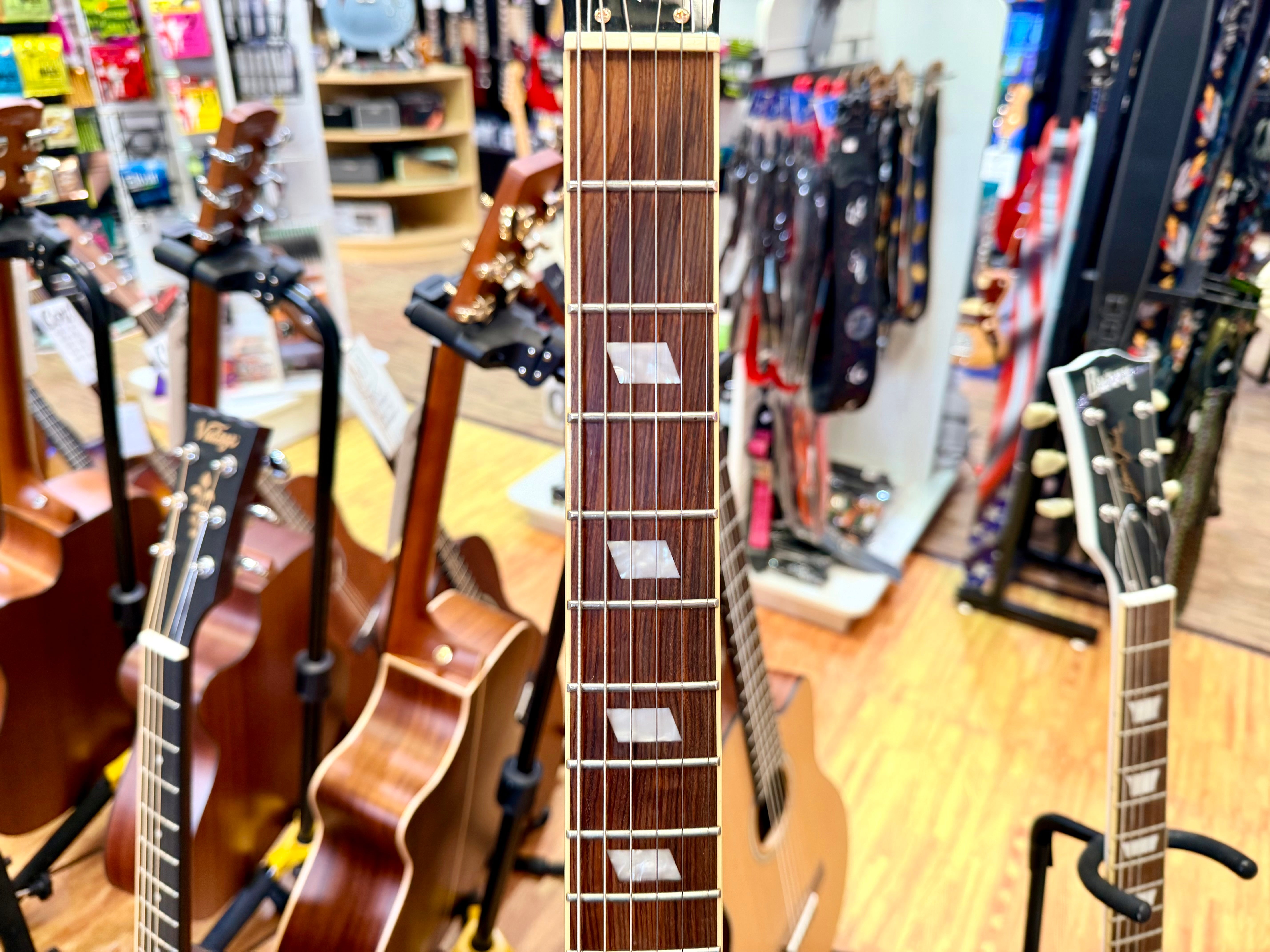 ✨2018✨ Epiphone Riviera Custom P93 Wine Red Bigsby P90 + New Gator Hard Case!