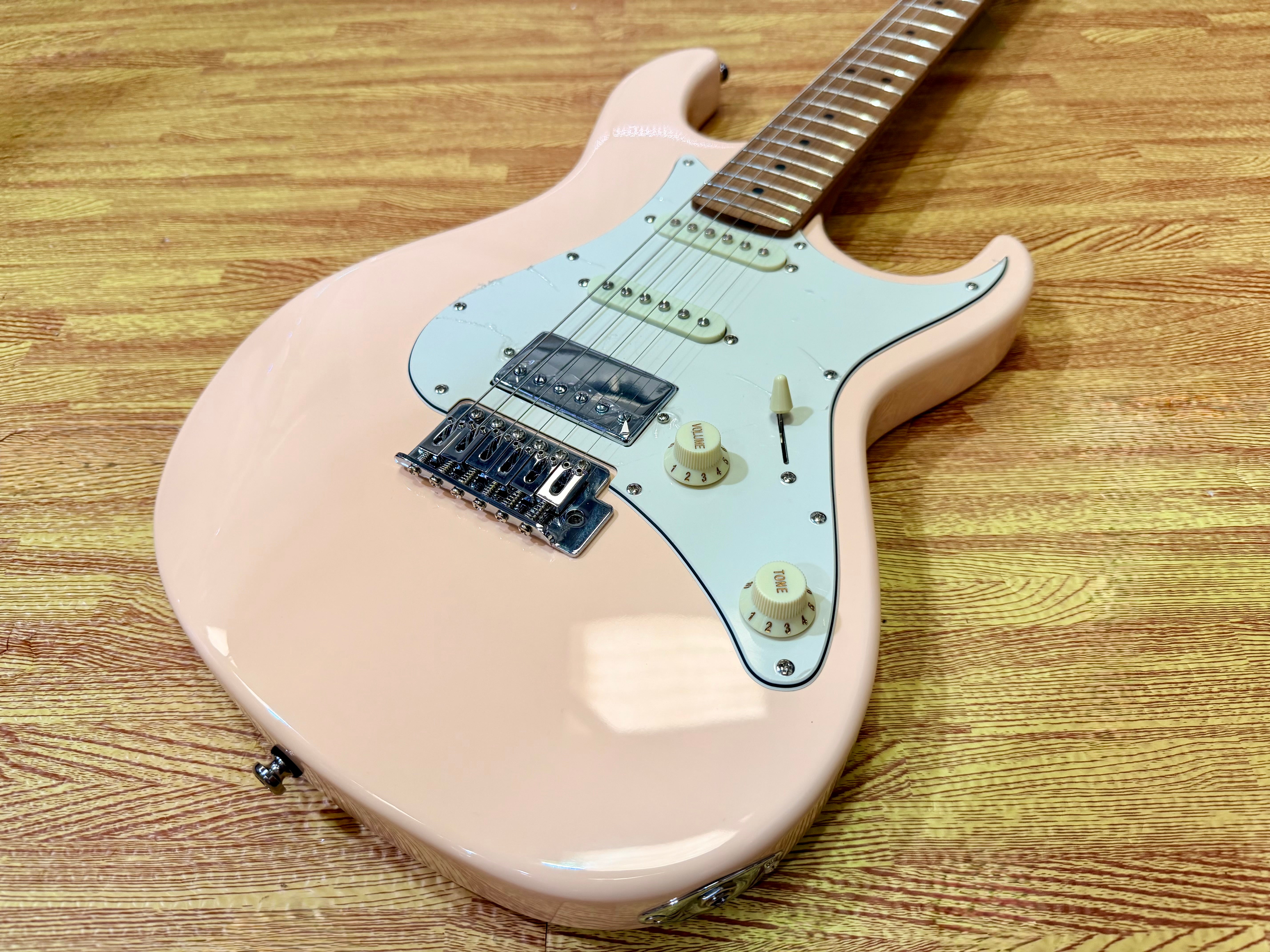 π NEW Cort G200SE Vintage White Electric Guitar~ Roasted Maple Neck π