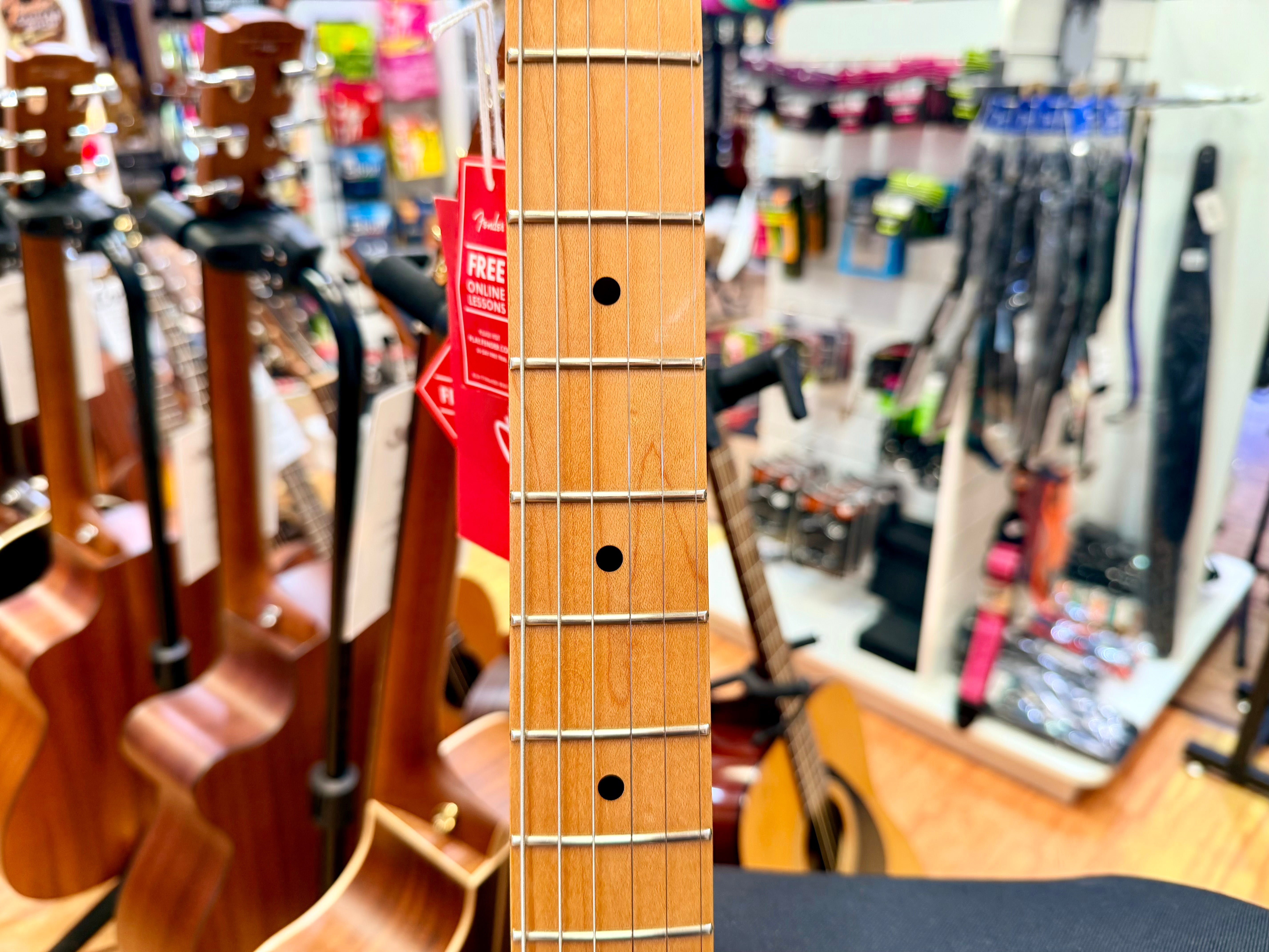 ✨MINT 2018✨ Fender Player Stratocaster HSS~ Buttercream Maple Neck + Gig Bag!