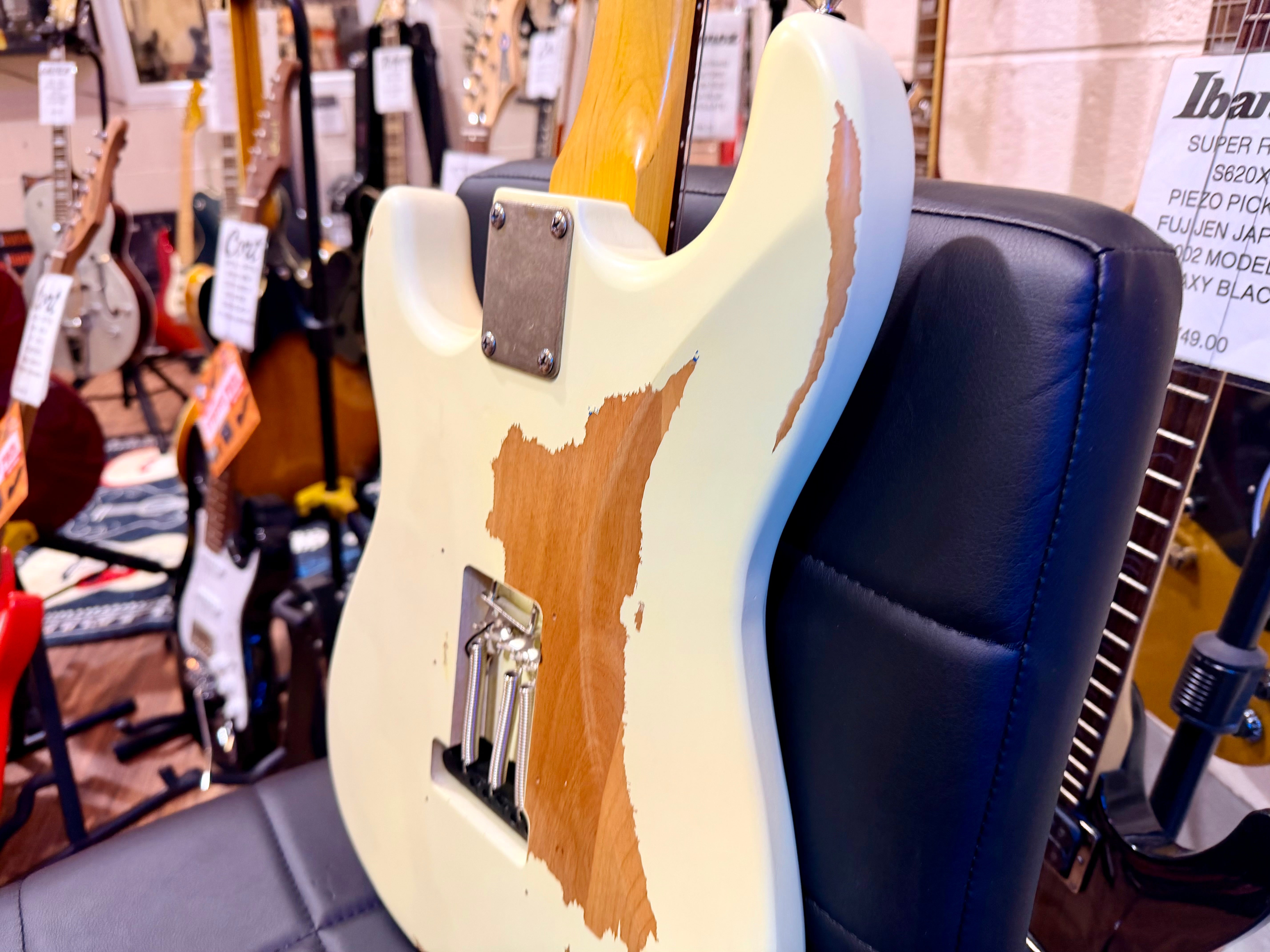 🔥2020🔥 Vintage V6 Thomas Blug Signature Guitar~ Distressed Relic~ Vintage White