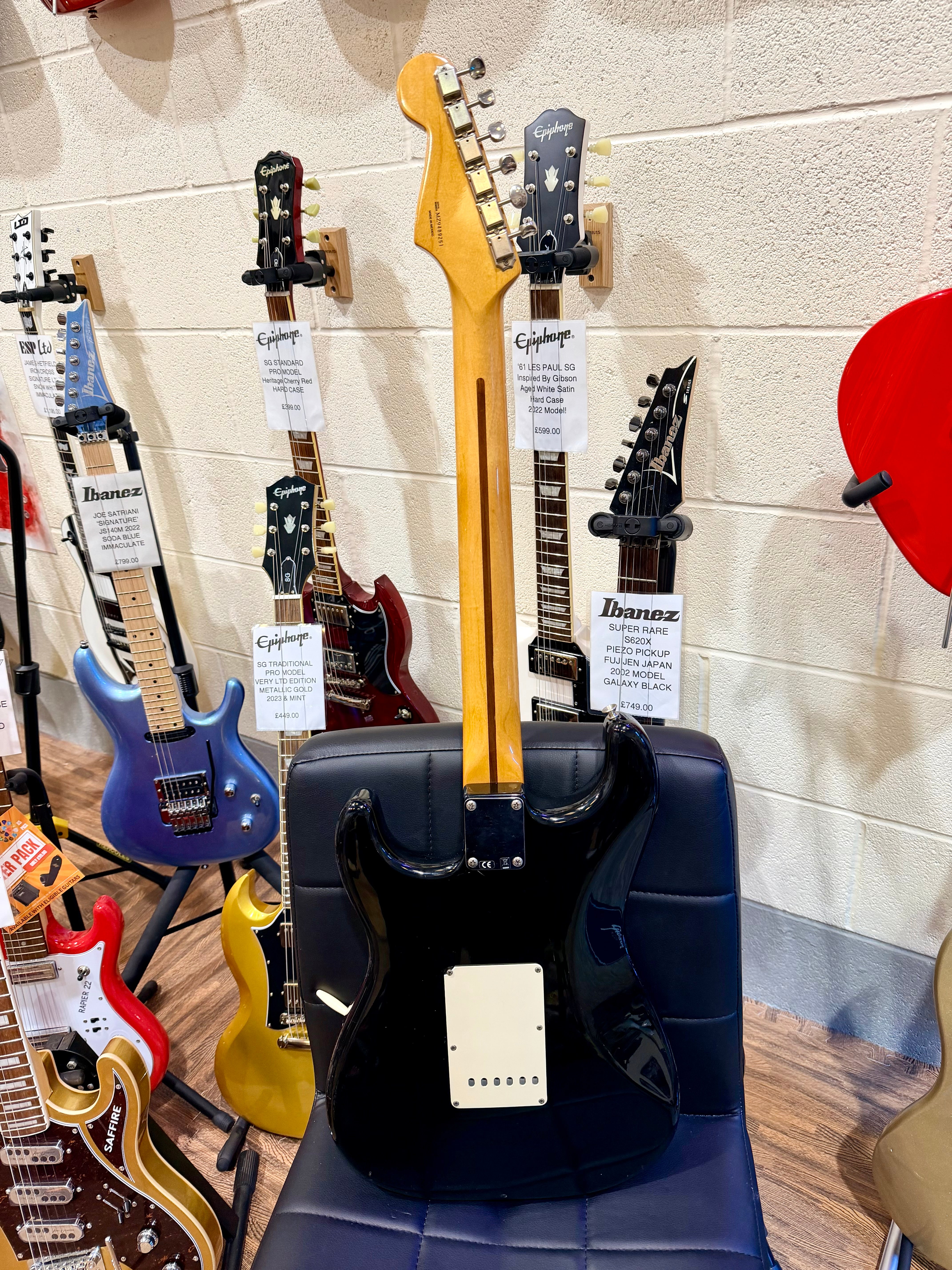 🌟2009🌟 Fender Classic Series '50s Stratocaster~ Mexican Strat~ Gloss Black!