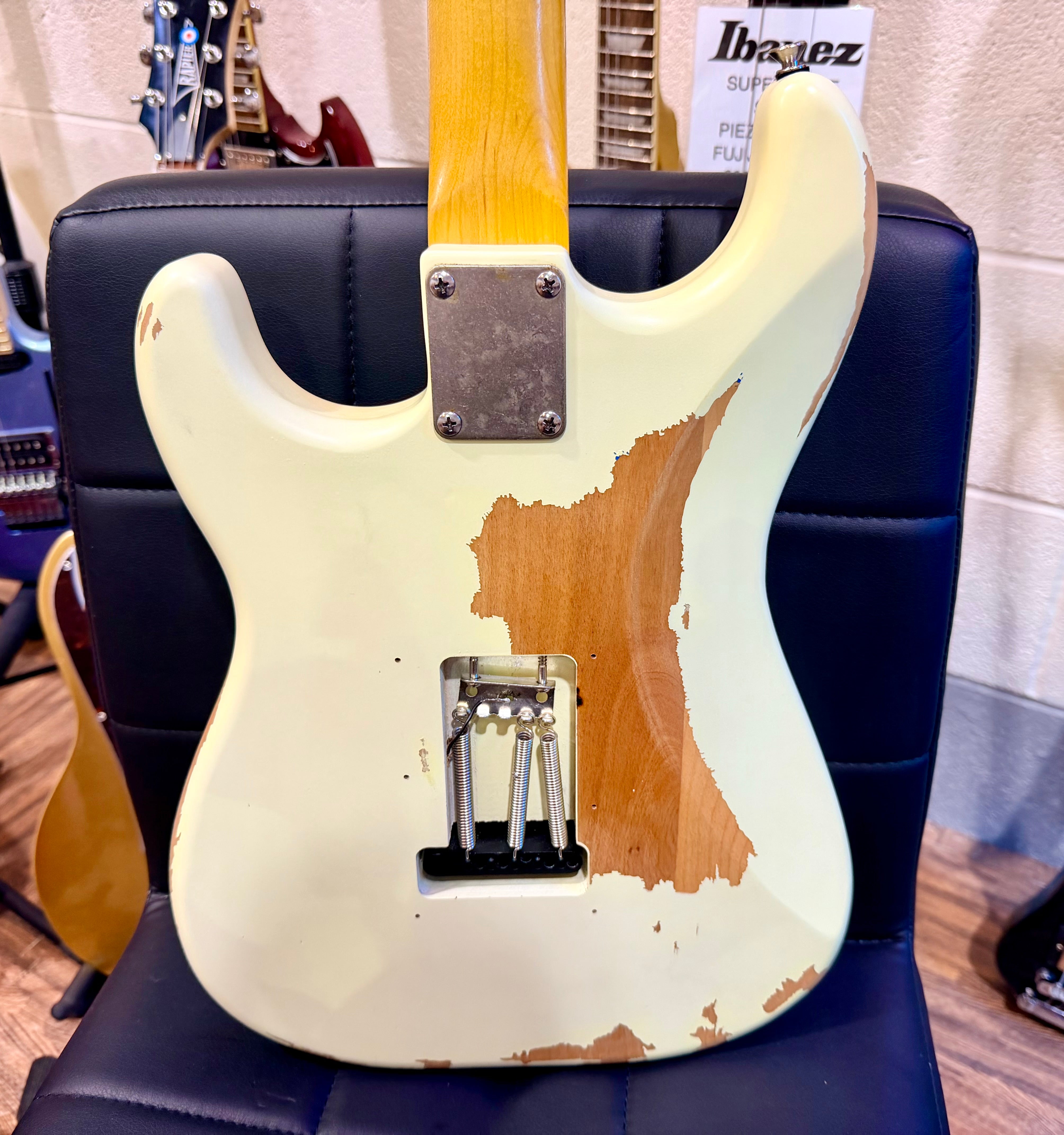 🔥2020🔥 Vintage V6 Thomas Blug Signature Guitar~ Distressed Relic~ Vintage White