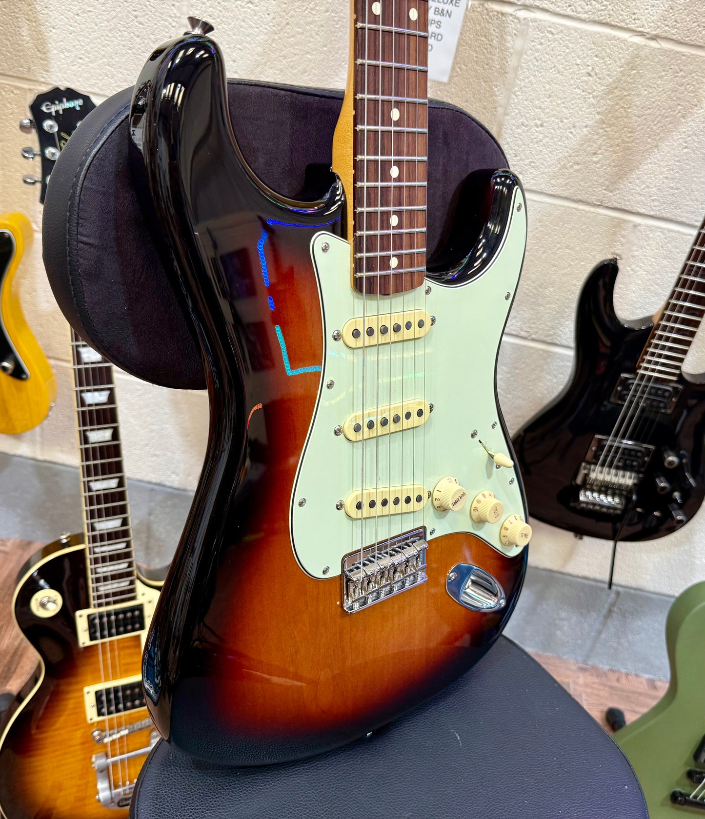 🌟2023🌟 Fender Robert Cray Signature Stratocaster~ Custom Shop P’ups~ Sunburst!
