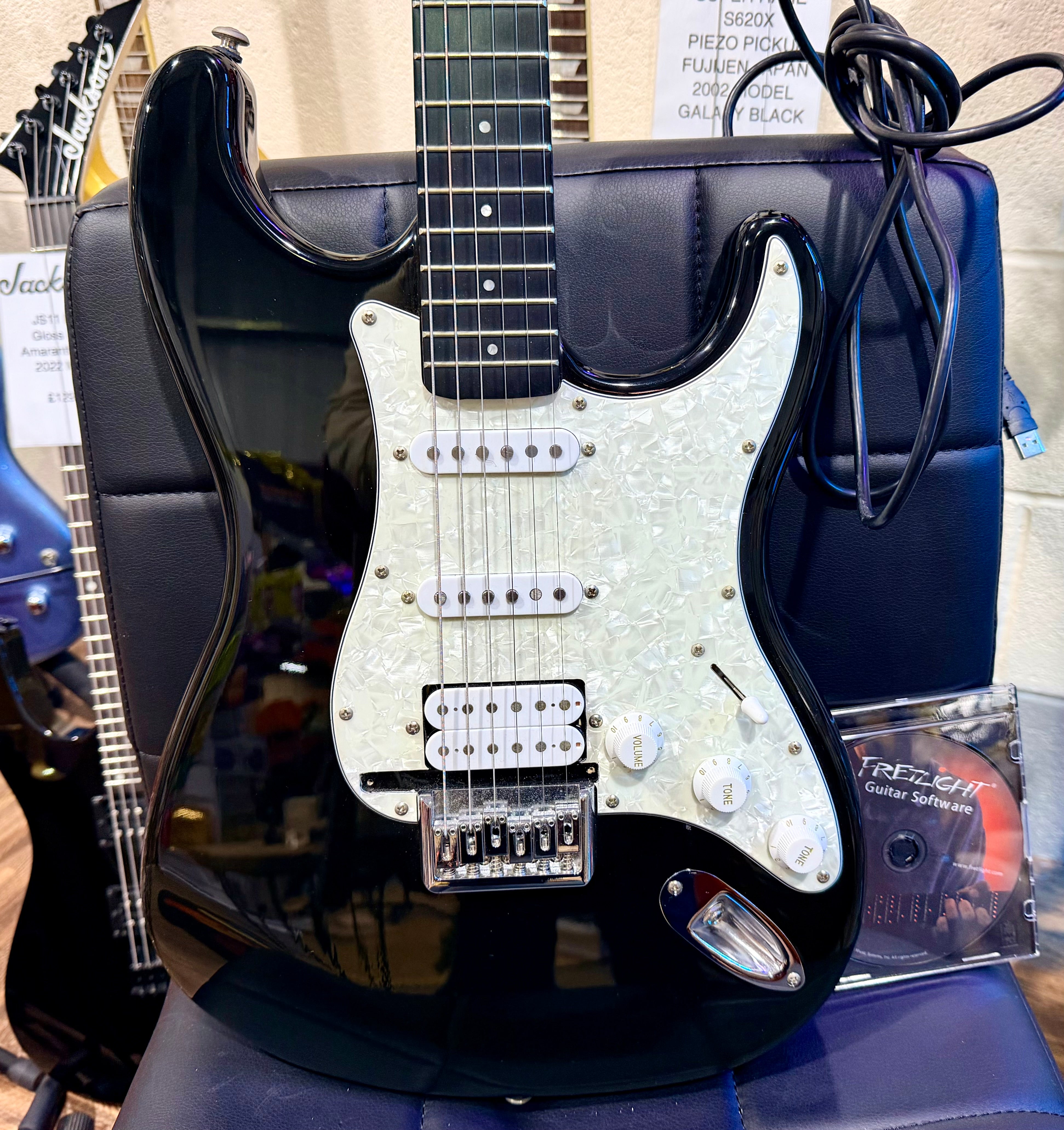 🔥LIGHTS-UP🔥 Fretlight Optek 400~ Electric Stratocaster Learning Guitar~ LOOK!