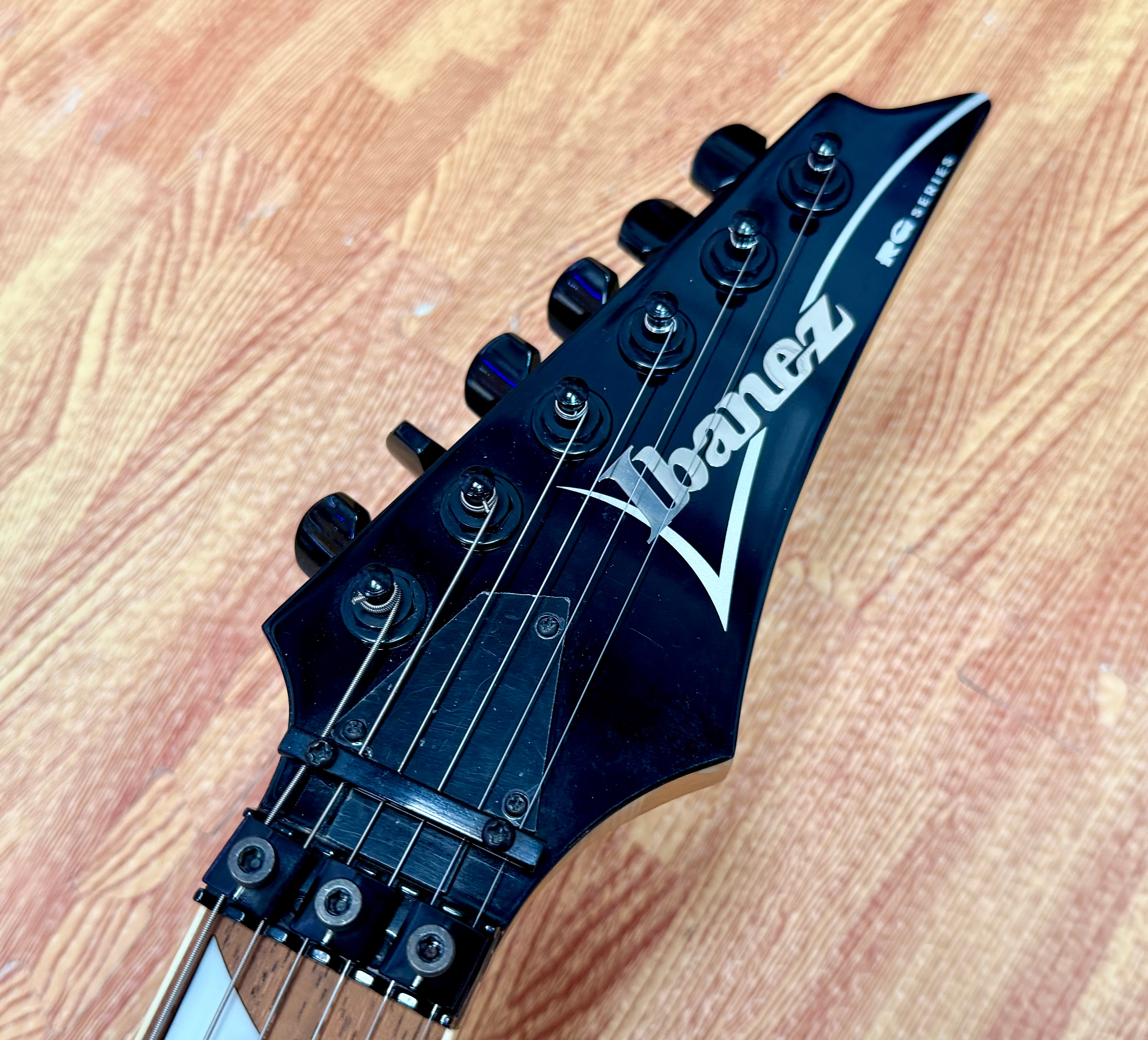 🔥RARE🔥 Ibanez RG09LTD Pegasus Royal Blue~ 2009 Limited Edition~ Glow In The Dark!