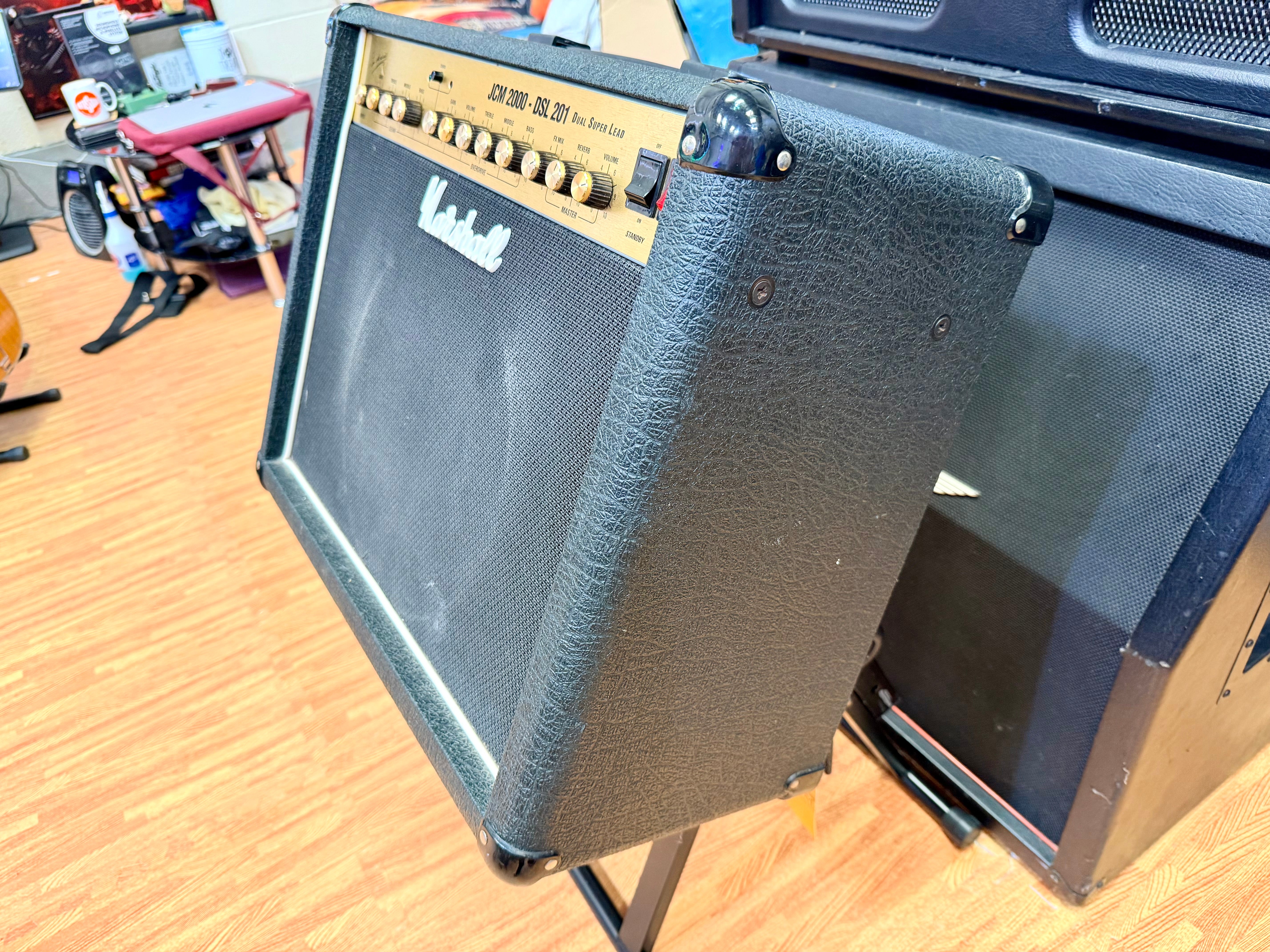 ✨ MADE IN UK ✨ Marshall JCM2000 DSL201 Valve Combo Amplifier with Footswitch!