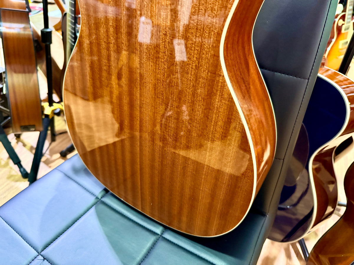 Vintage V900PNC Solid Spruce Parlour Acoustic Guitar~ Orchestral OM Solid Top