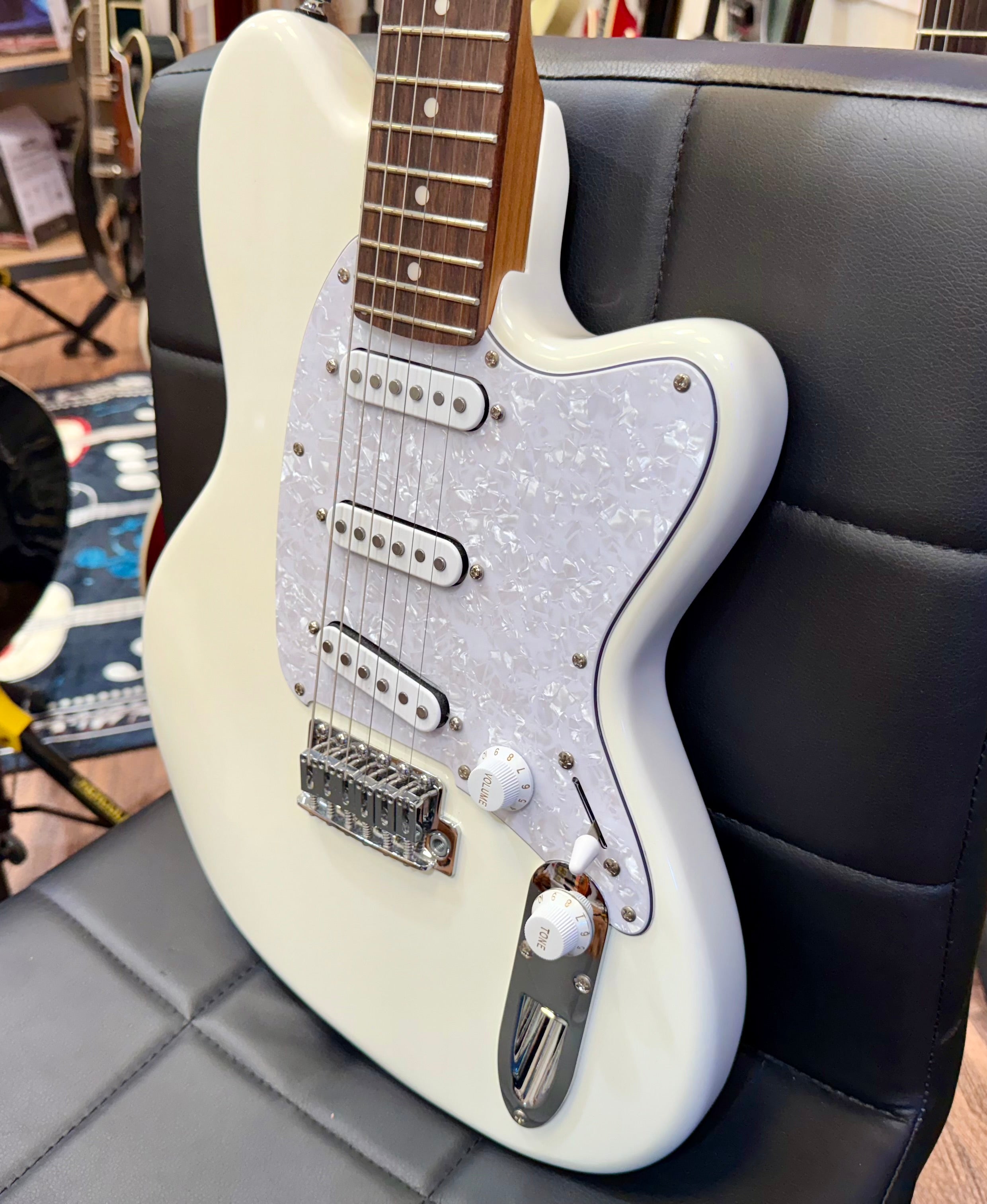 🔥MINT🔥 Ibanez ICHI00 Talman Style Guitar~ Vintage White ~ Ichika Nito Model!