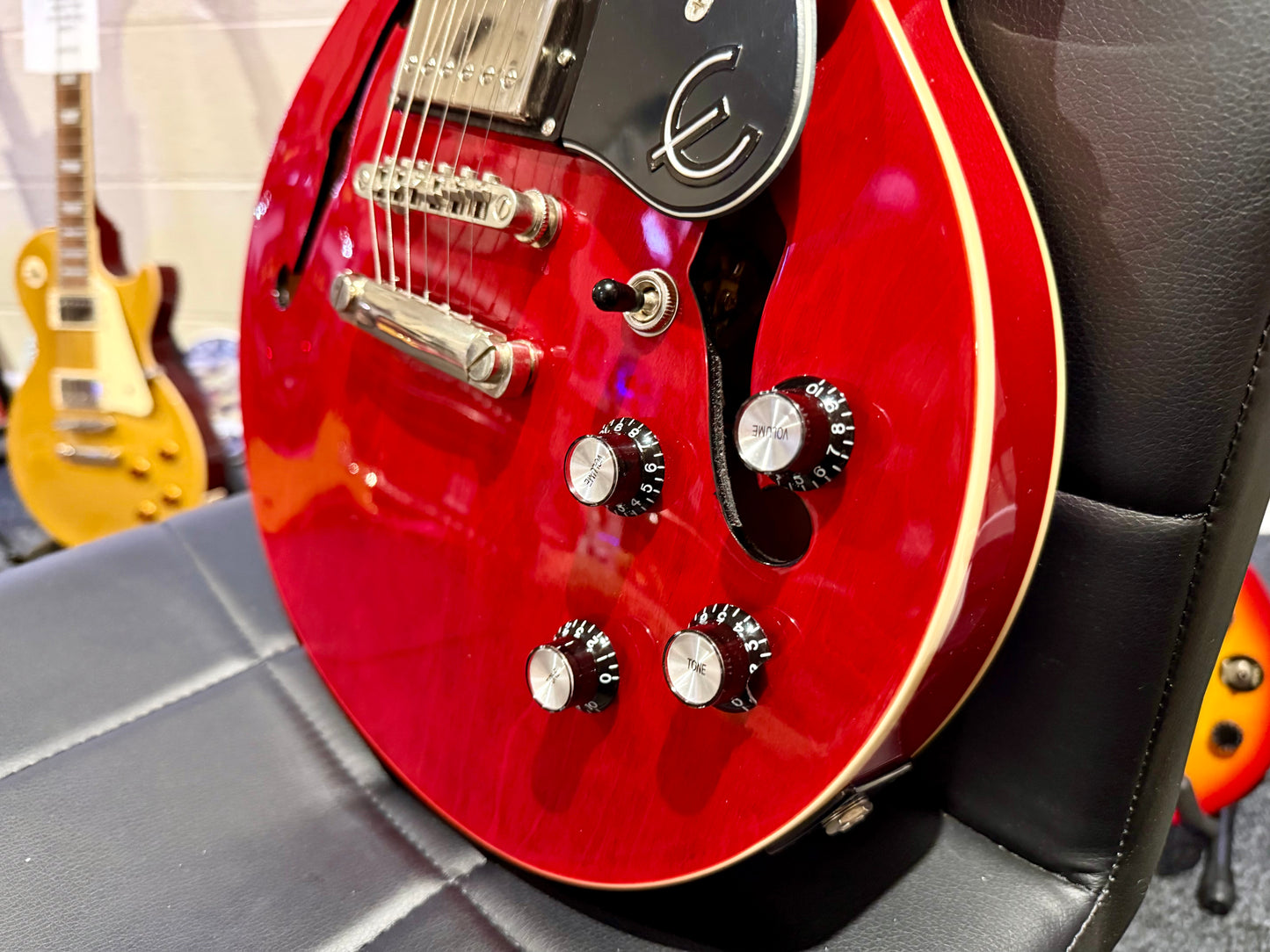 π2012 π Epiphone Dot ES-339 Semi-Hollow Electric Guitar~ Cherry Red~ Lovely!