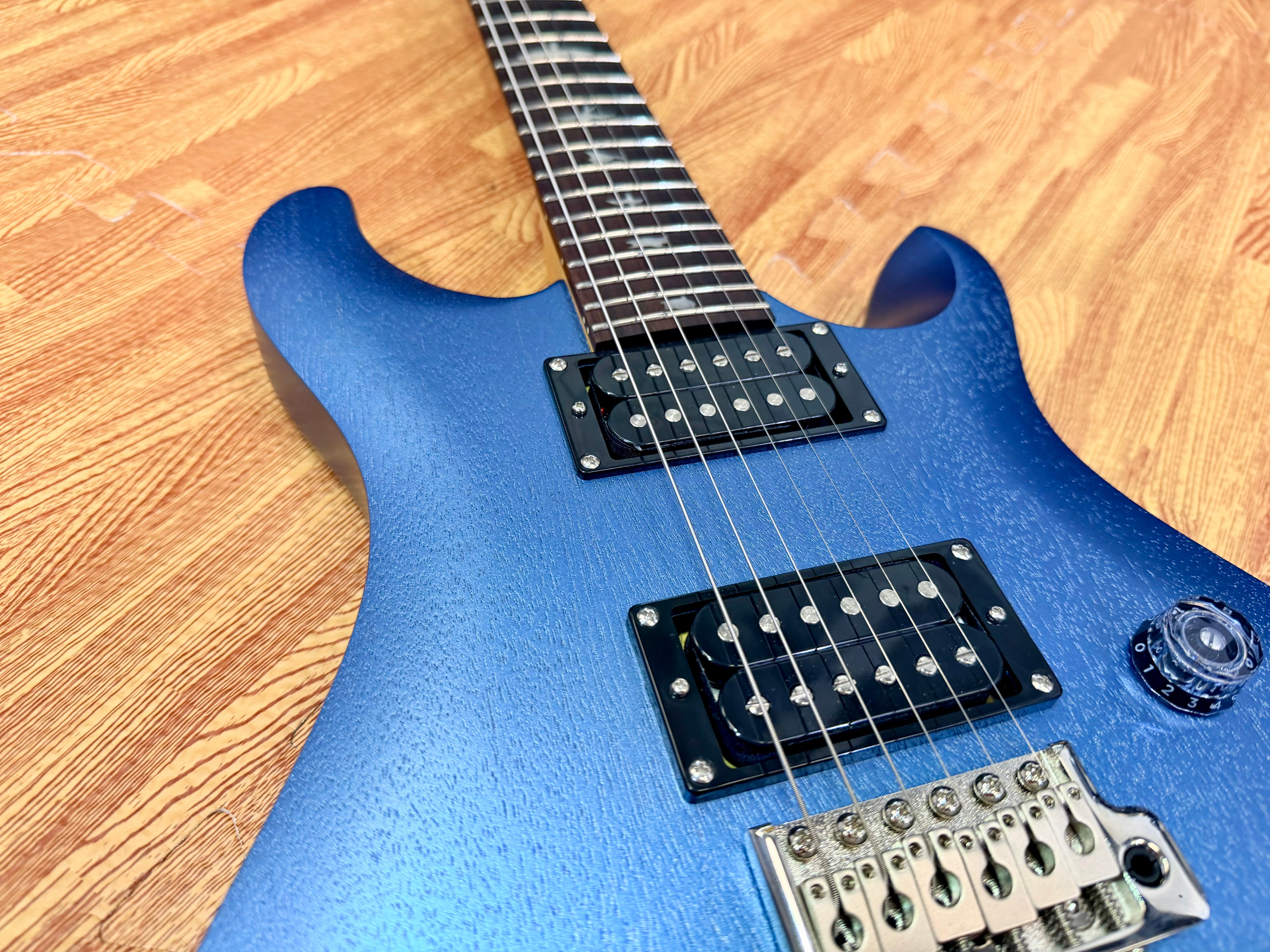 🔥EX-DEMO🔥 PRS SE CE24 Standard Satin Ice Blue Metallic + PRS Gig Bag!