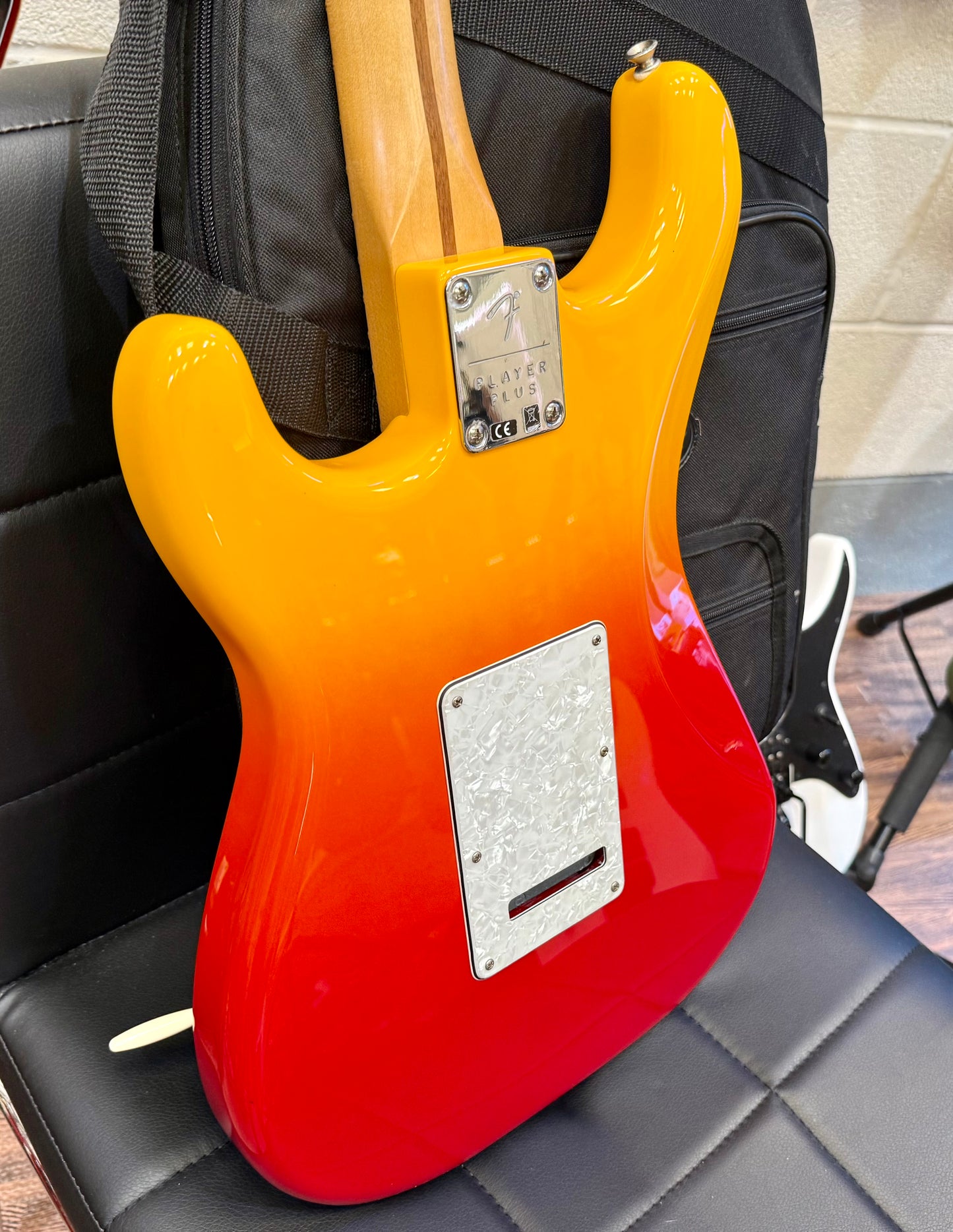 ☀️LIMITED EDITION☀️ Fender Player Plus Stratocaster ~ Tequila Sunrise~ Mexican!